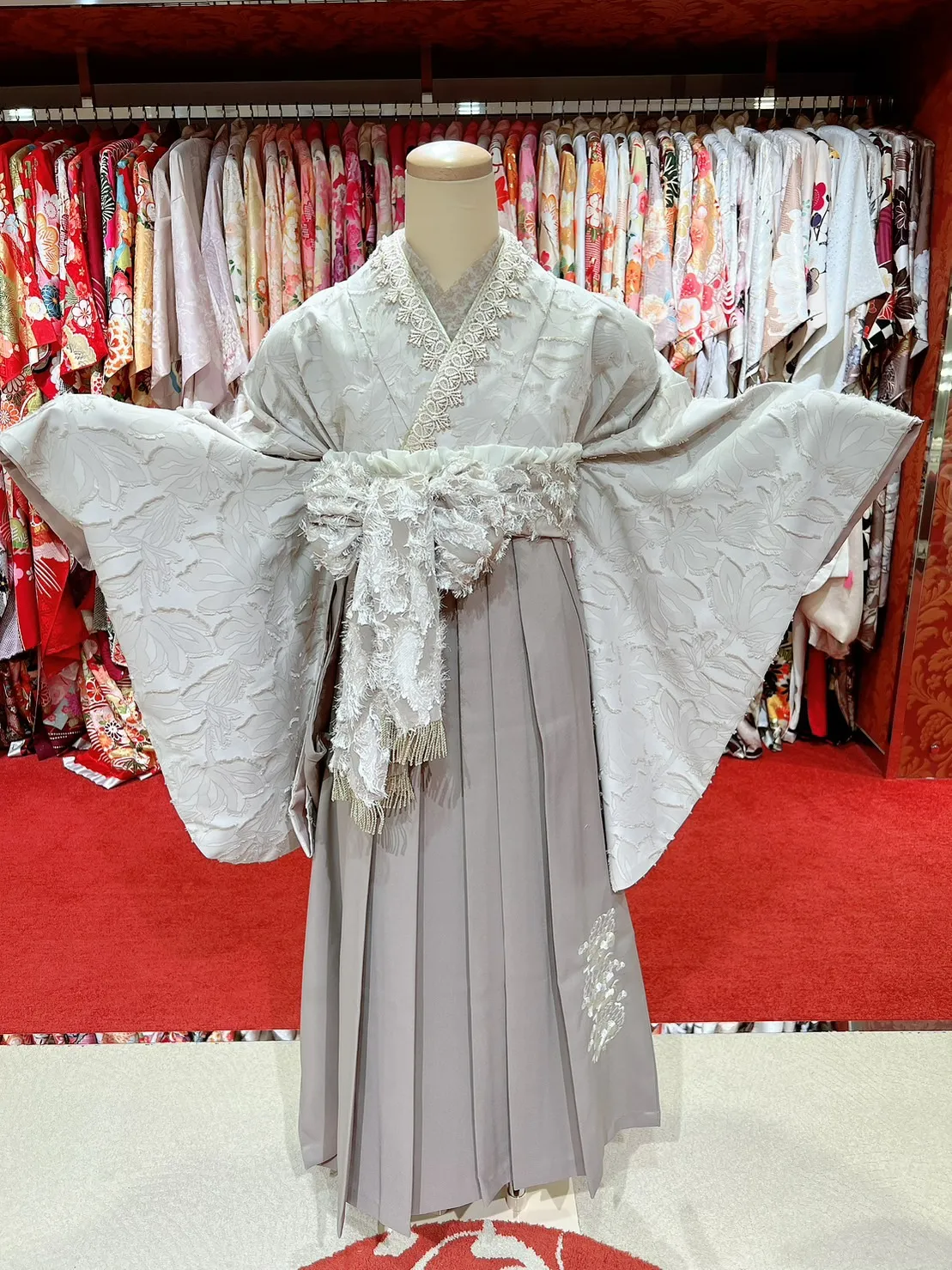 袴 振袖 レンタル 大阪 梅田 安い かわいい イマドキ くすみカラー レース オシャレ 派手 被らない 個性的 シンプル 前撮り ペット可