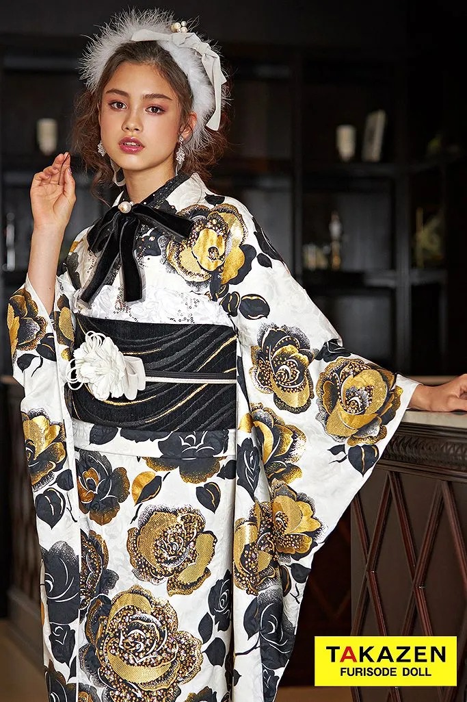【TAKAZEN橿原店】13日♡りな店長オススメのTAKAZEN史上超高級!約3000個のスワロフスキー&ビジュー付きの特別なお振袖♡