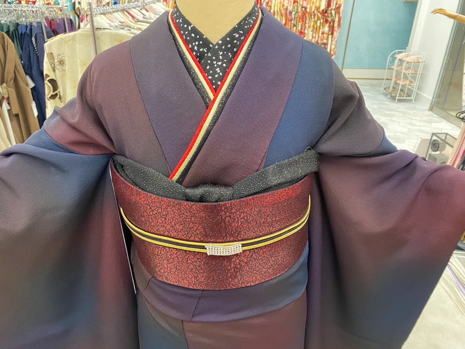振袖レンタル　成人式　ヴィンテージ　無地　シンプル