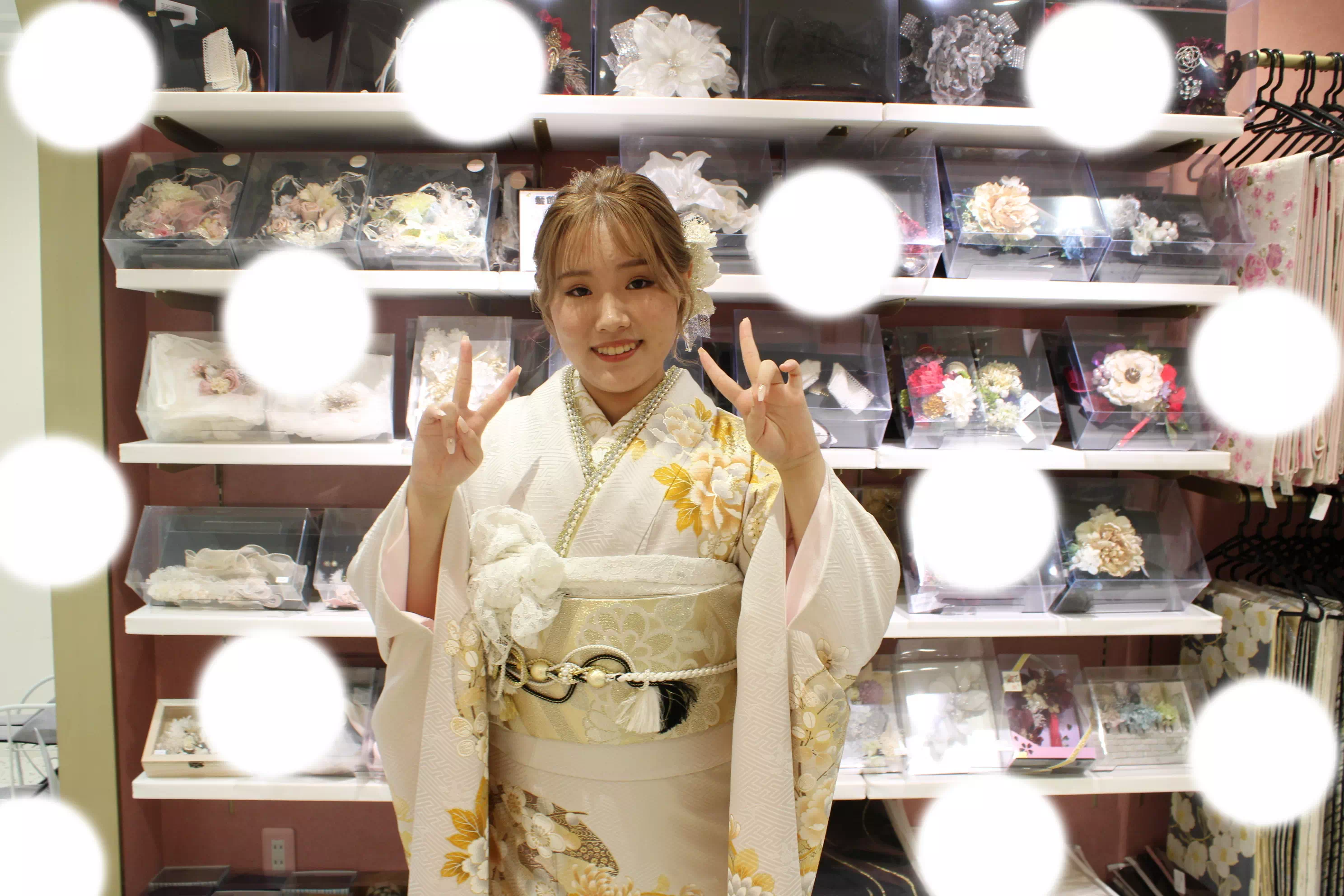 TAKAZEN姫路店　加古川市　高砂市　人気振袖　振袖レンタル　姫路市　成人式　卒業式　袴　振袖　イマドキ振袖　白　古典
