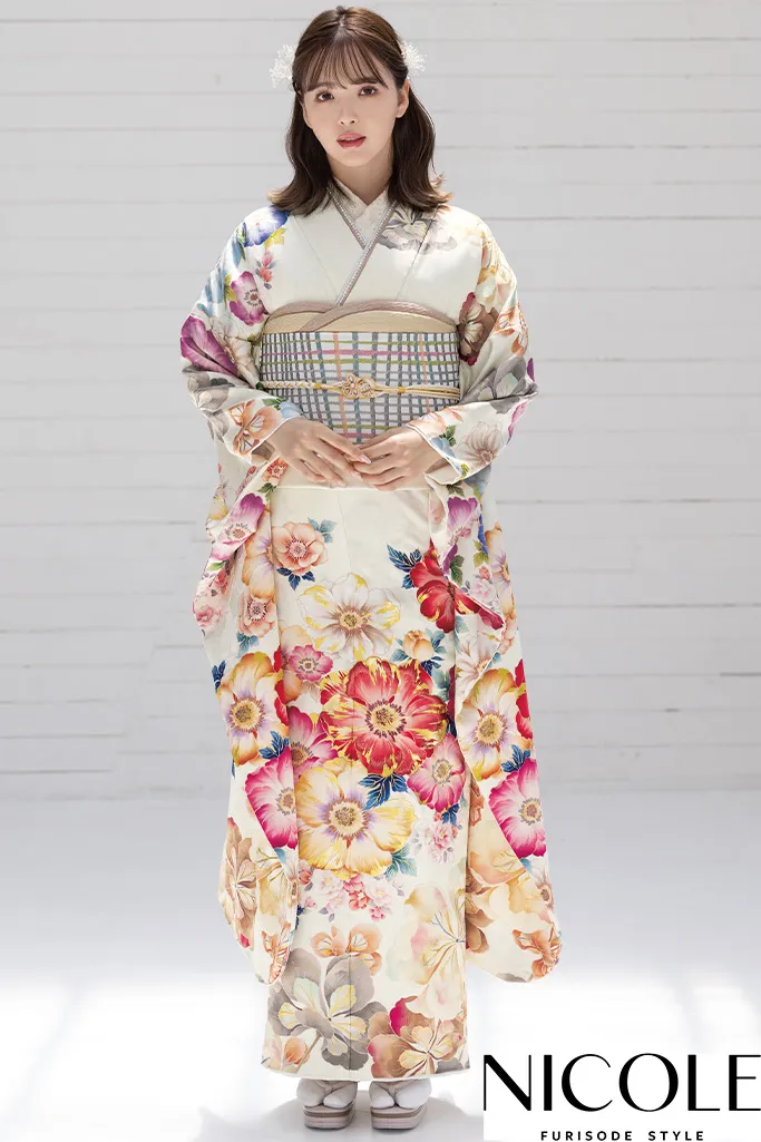 振袖レンタル 藤田ニコル にこるん 淡い色