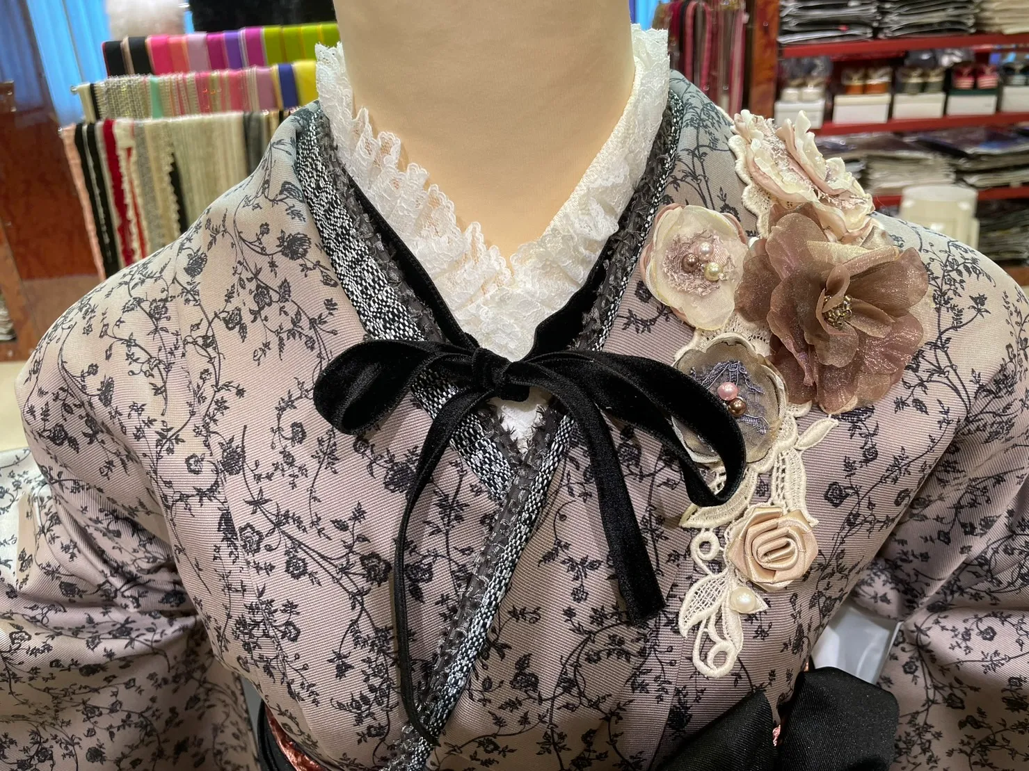 袴 振袖 レンタル 大阪 梅田 安い かわいい イマドキ くすみカラー レース オシャレ 派手 被らない 個性的 シンプル 前撮り ペット可