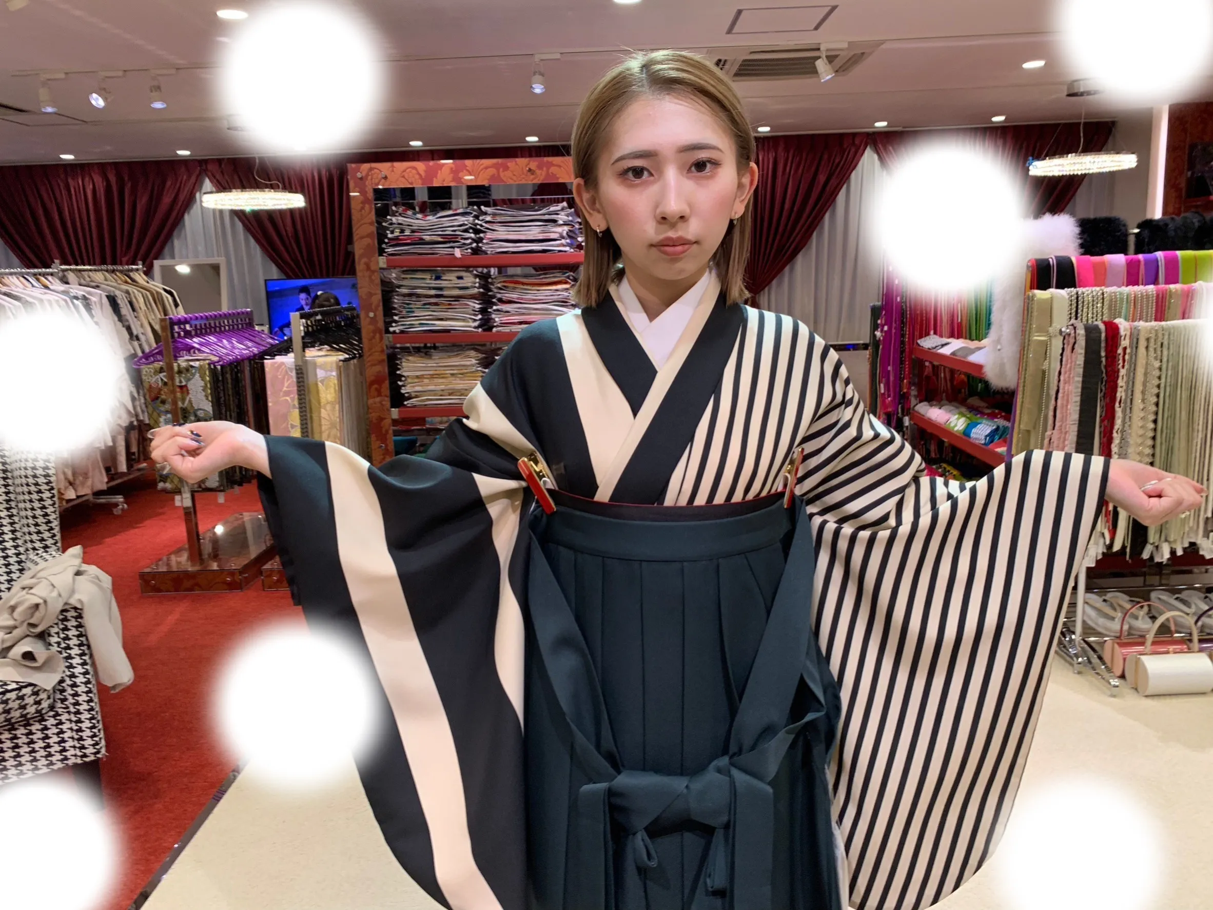 袴レンタル 大阪 梅田 前撮り 安い かわいい レース イマドキ 新作 くすみカラー 振袖レンタル 古典 白