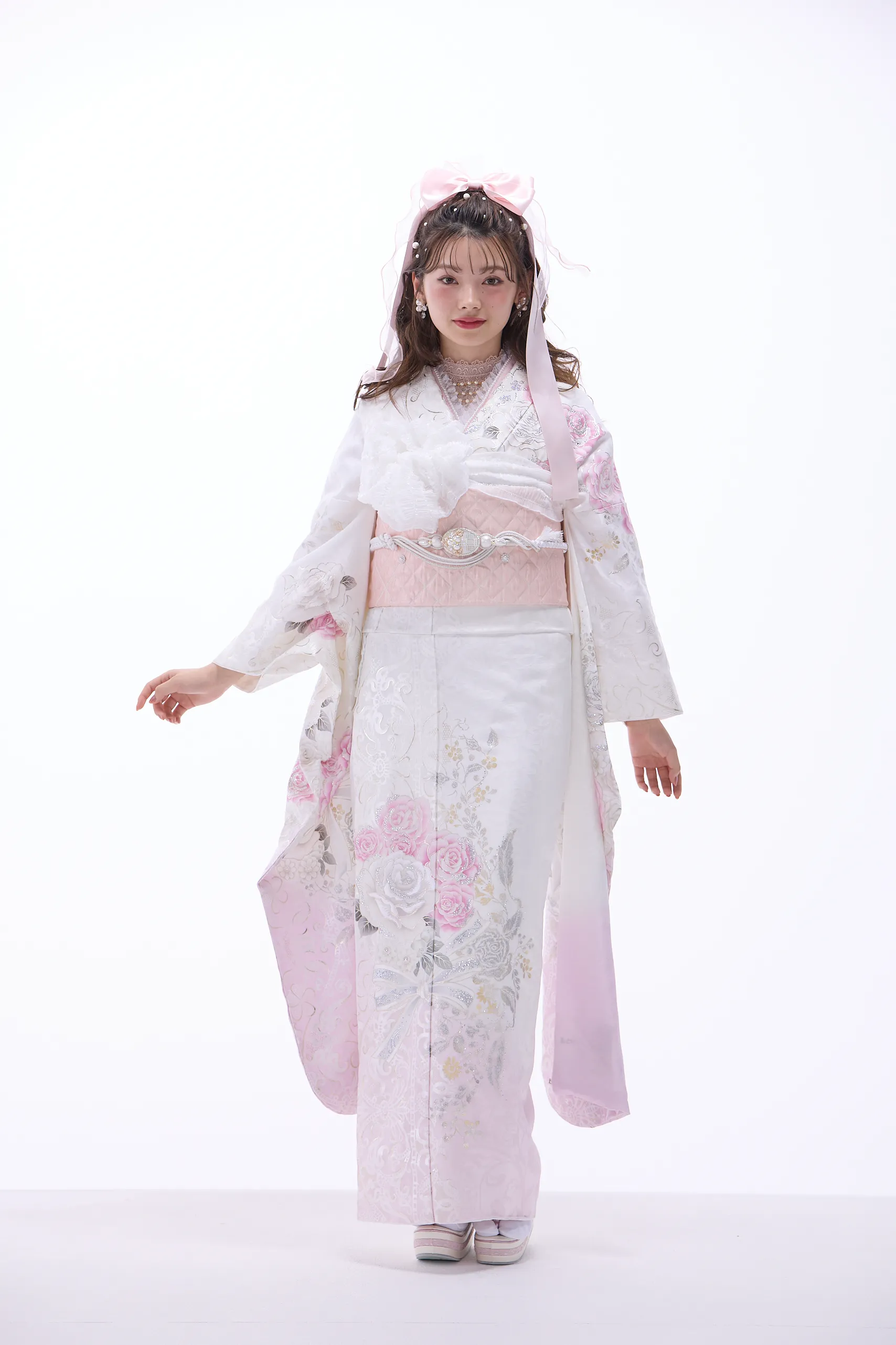 成人式振袖レンタル　ローズ　白ピンク　かわいい