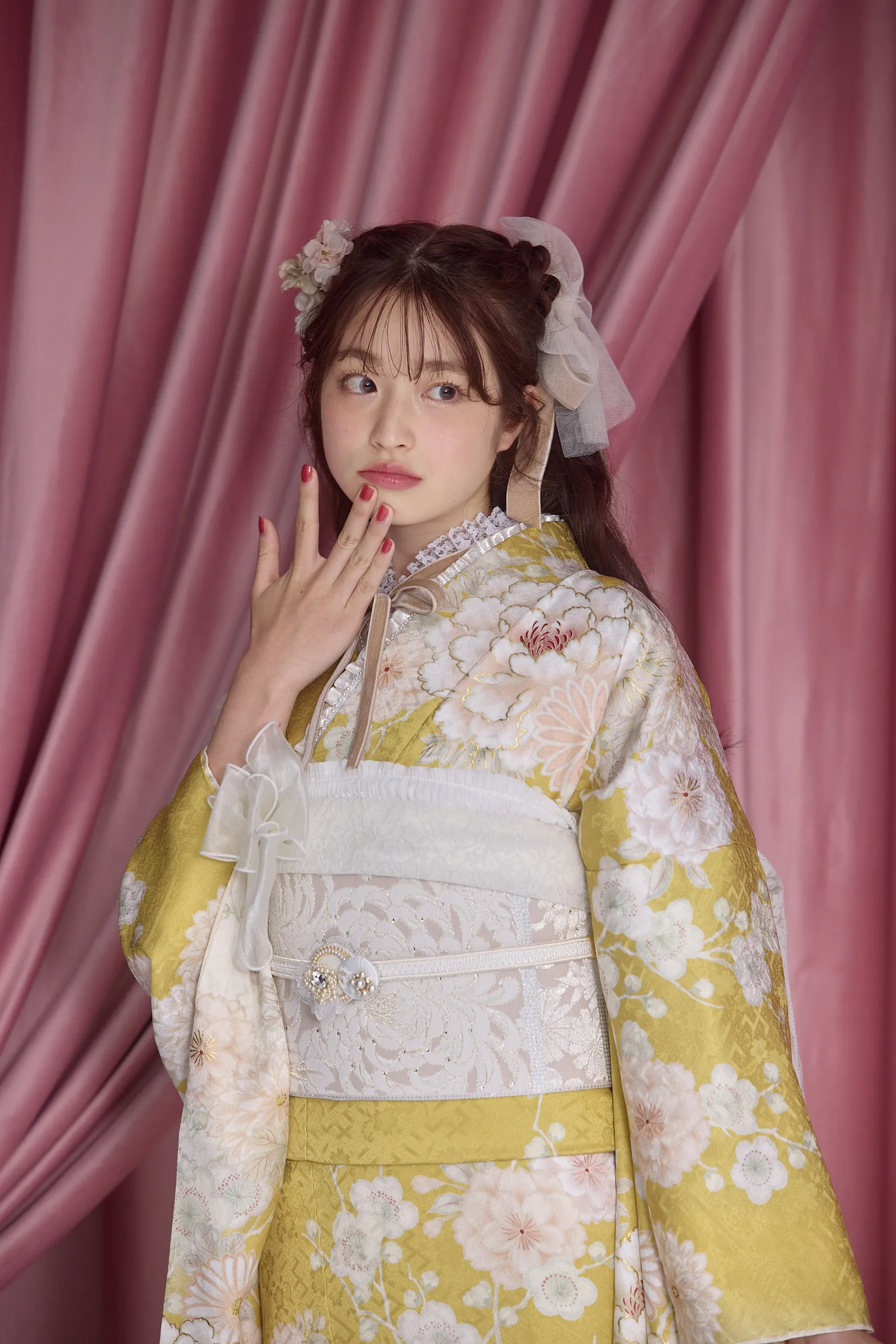 成人式　振袖　LOOKBOOK 　オシャレ　可愛い　くすみカラー　淡い色