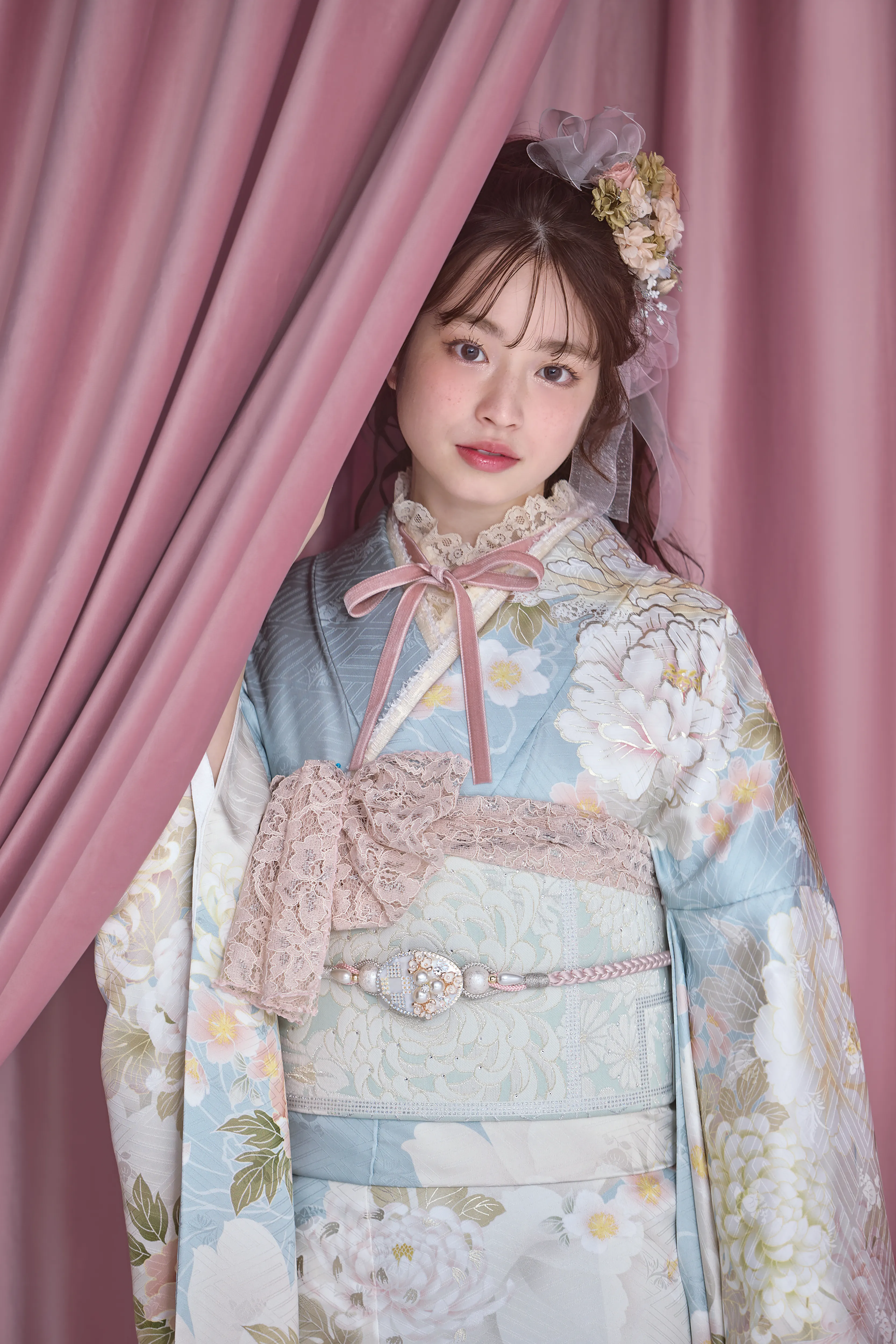 成人式　振袖　LOOKBOOK 　オシャレ　可愛い　くすみカラー　淡い色