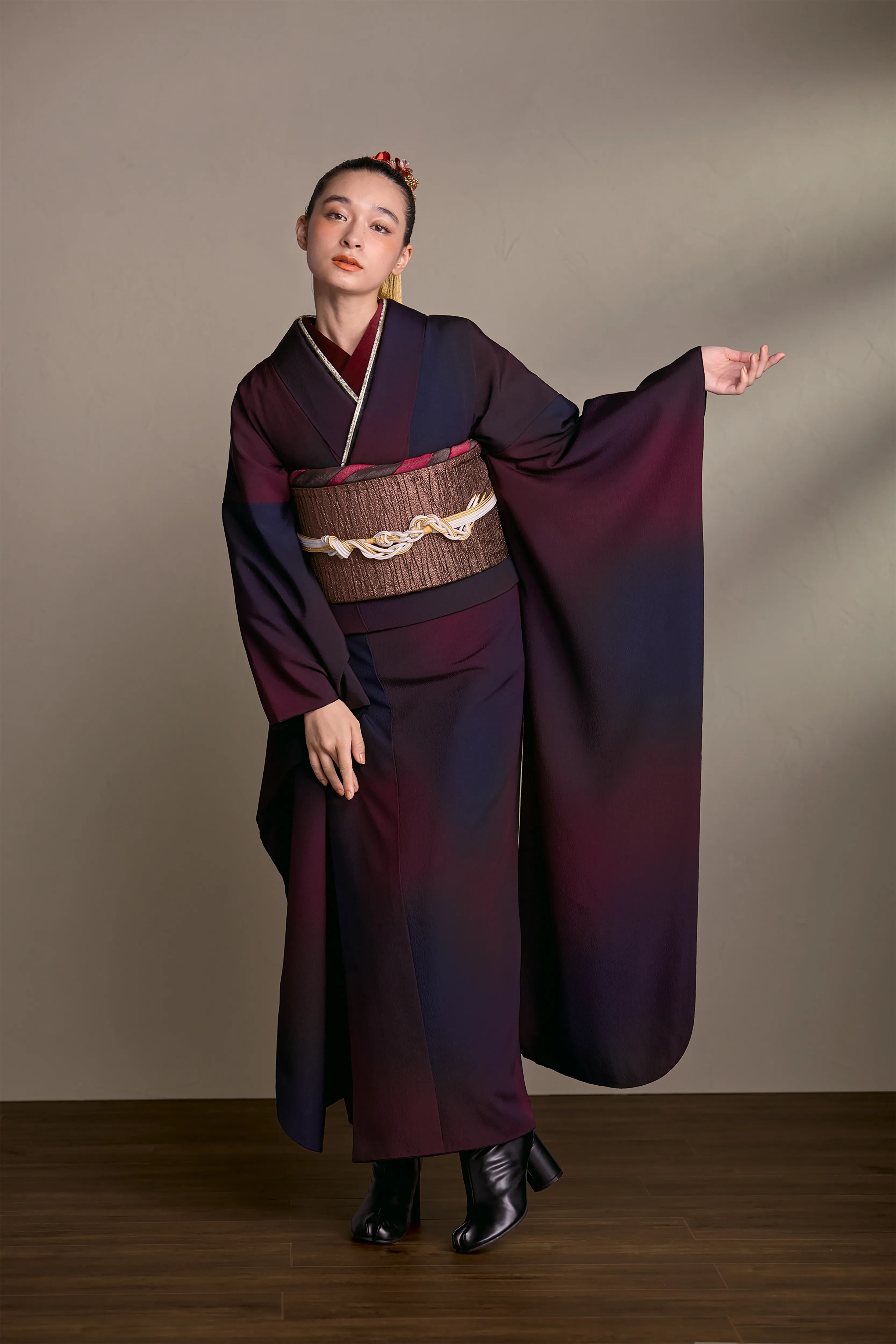成人式　振袖　LOOKBOOK 　ヴィンテージ　オシャレ　シック　エンジ　紫　誰ともかぶらない　シンプル　ぼかし