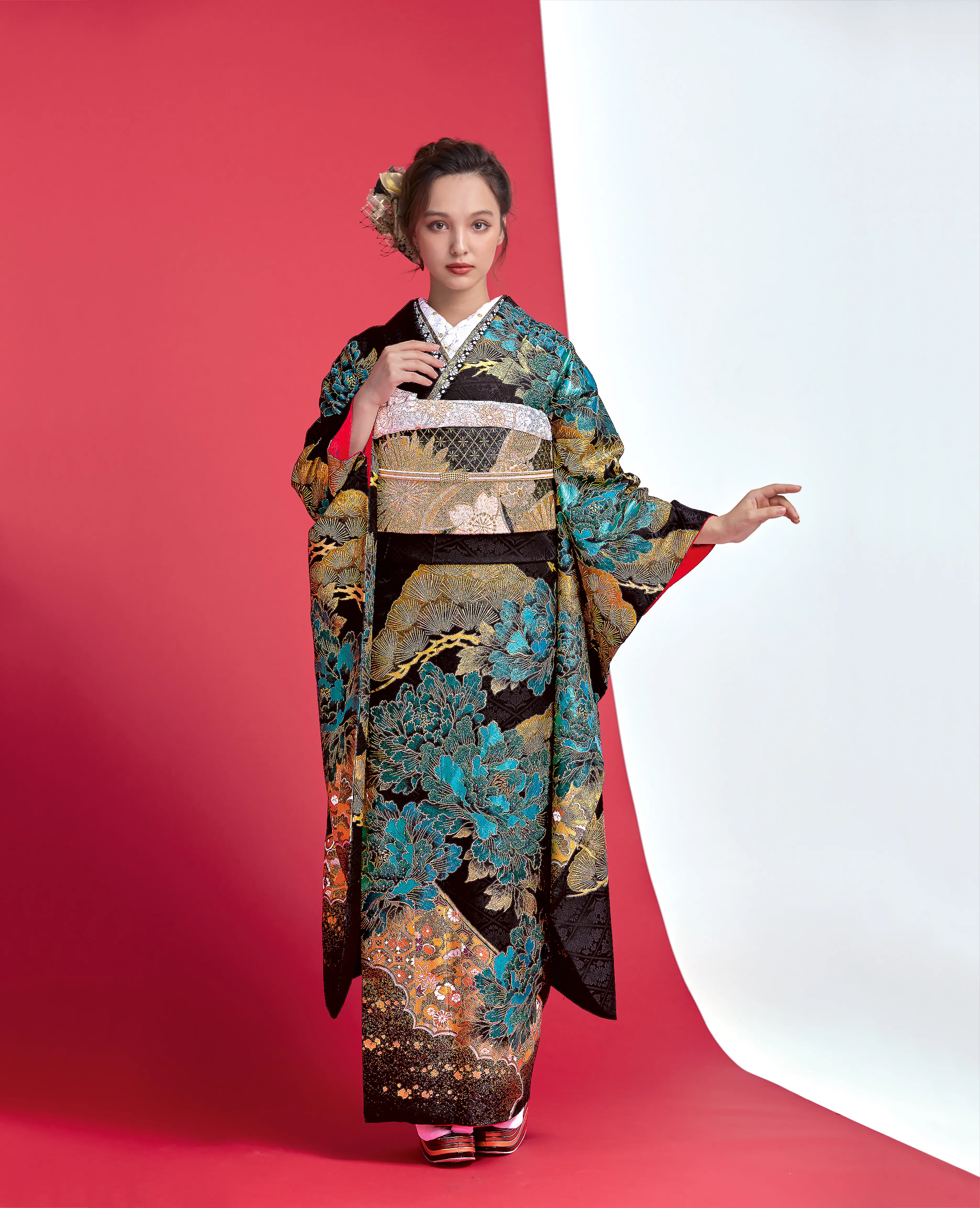 成人式　振袖　LOOKBOOK 　かっこいい　オシャレ　モード　可愛い　ギャル　キラキラ　ラグジュアリー　セクシー