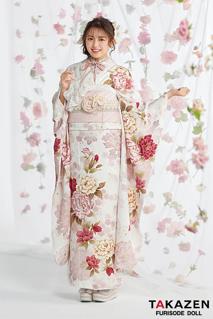 TAKAZENのレンタル振袖 くすみカラーガーリー　白/ピンク/淡色　牡丹柄　あざとかわいい　人気　リボン小物コーデ　香音ちゃん【通販可】25017