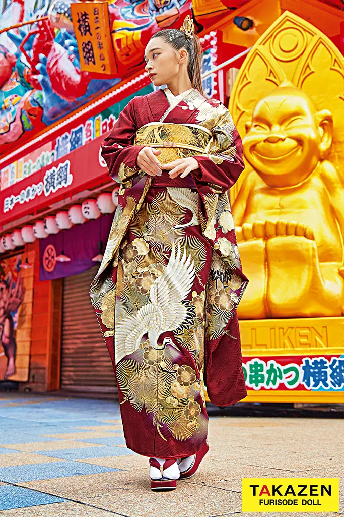 TAKAZENのレンタル振袖 ヴィンテージスタイル　エンジ/金　鶴柄/針松　かっこいい　ストリート調　大人っぽい【通販可】25029