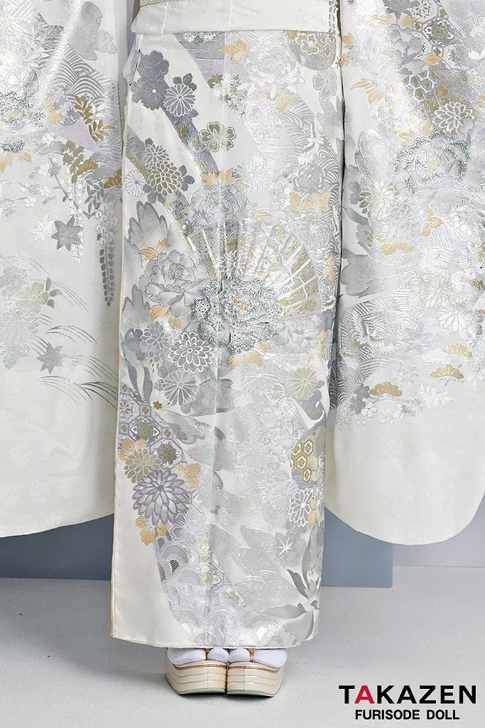 TAKAZENのレンタル振袖 最高級古典柄振袖　関芳/最高級金彩刺繍友禅　白/シルバー　扇面　キラキラ　綺麗　透明感のある　桂由美プレミアム　天翔天音【通販可】25045
