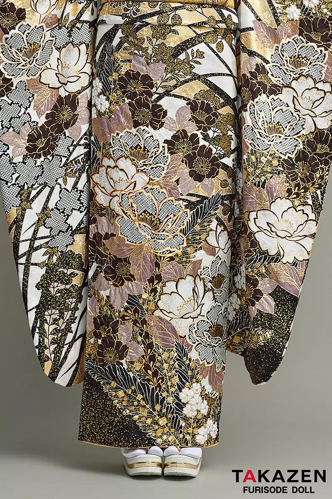 TAKAZENのレンタル振袖 最高級古典柄振袖　滝泰/最高級金彩刺繍絞り友禅　白/金　貝桶柄　かっこいい　上品　絞り　大人っぽい　天翔天音【通販可】25052