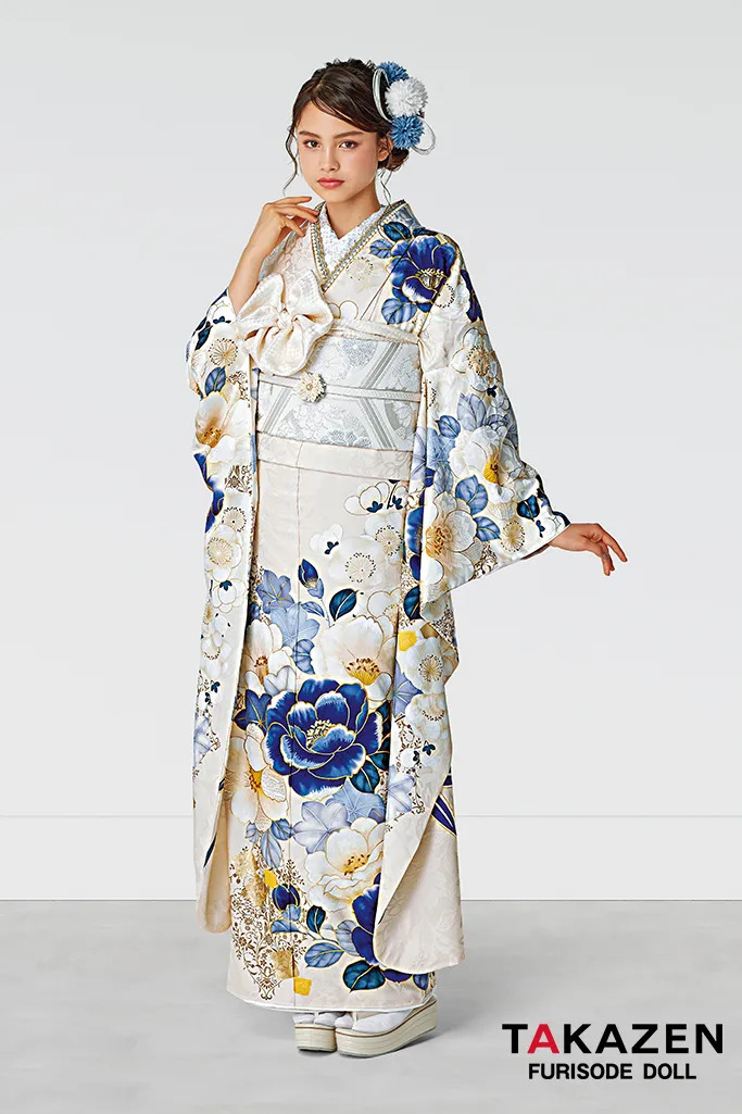 TAKAZENのレンタル振袖 正統派古典 クリーム/青 椿柄 上品 寒色系 かわいい 統一感のある着こなし【通販可】25067