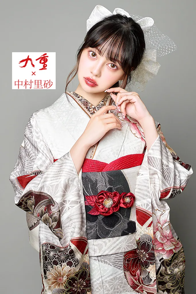 TAKAZENのレンタル振袖 九重×中村里砂　白/赤　貝桶柄/組紐　王道　かわいい　古典柄　上品　白ベース　アンティーク調【通販可】K956