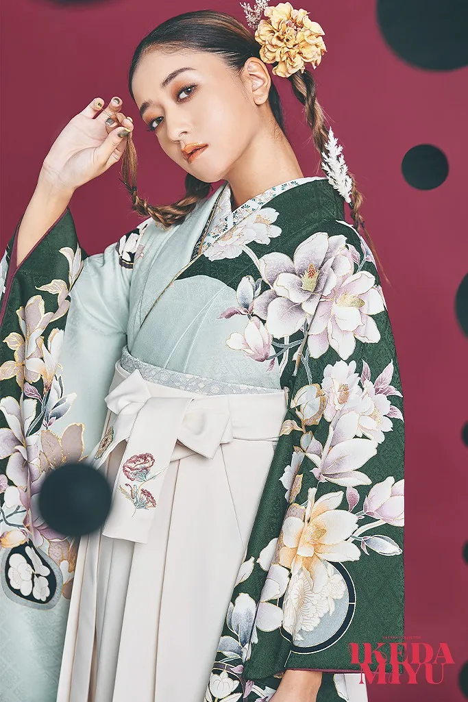 TAKAZENのレンタル袴 正統派古典　ミントグリーン/緑　ツバキ柄/和柄　大人っぽい　上品　池田美優(みちょぱ)　ブーツスタイル【通販可】R25020