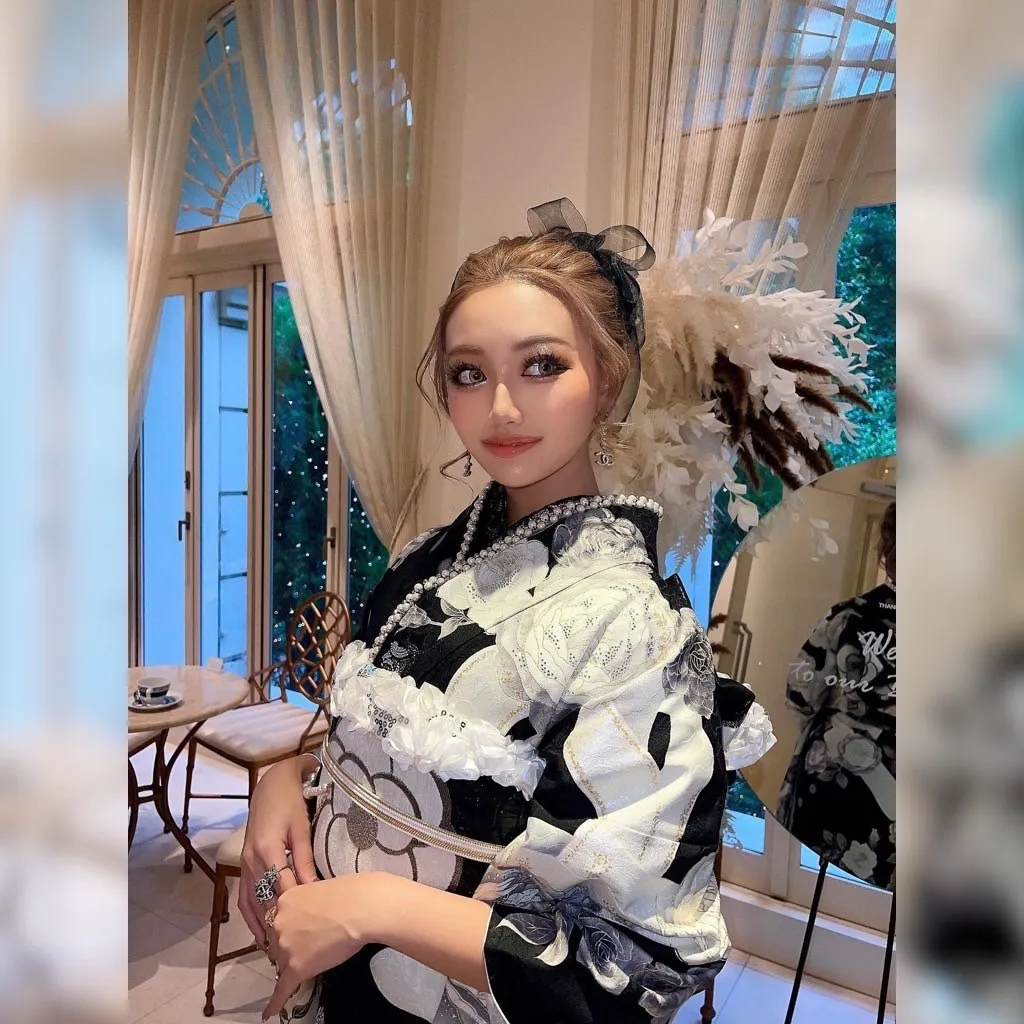 【TAKAZEN橿原店】23日♡TAKAZENカタログモデルにもなって頂いてる“nutsモデル 中村りおんちゃん‘‘がお姉さまの結婚式でお振袖をご着用頂きました♡