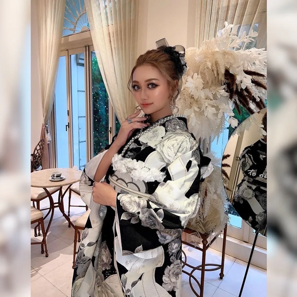 振袖 レンタル 豪華 りおんちゃん 着用 ヘップバーン かわいい