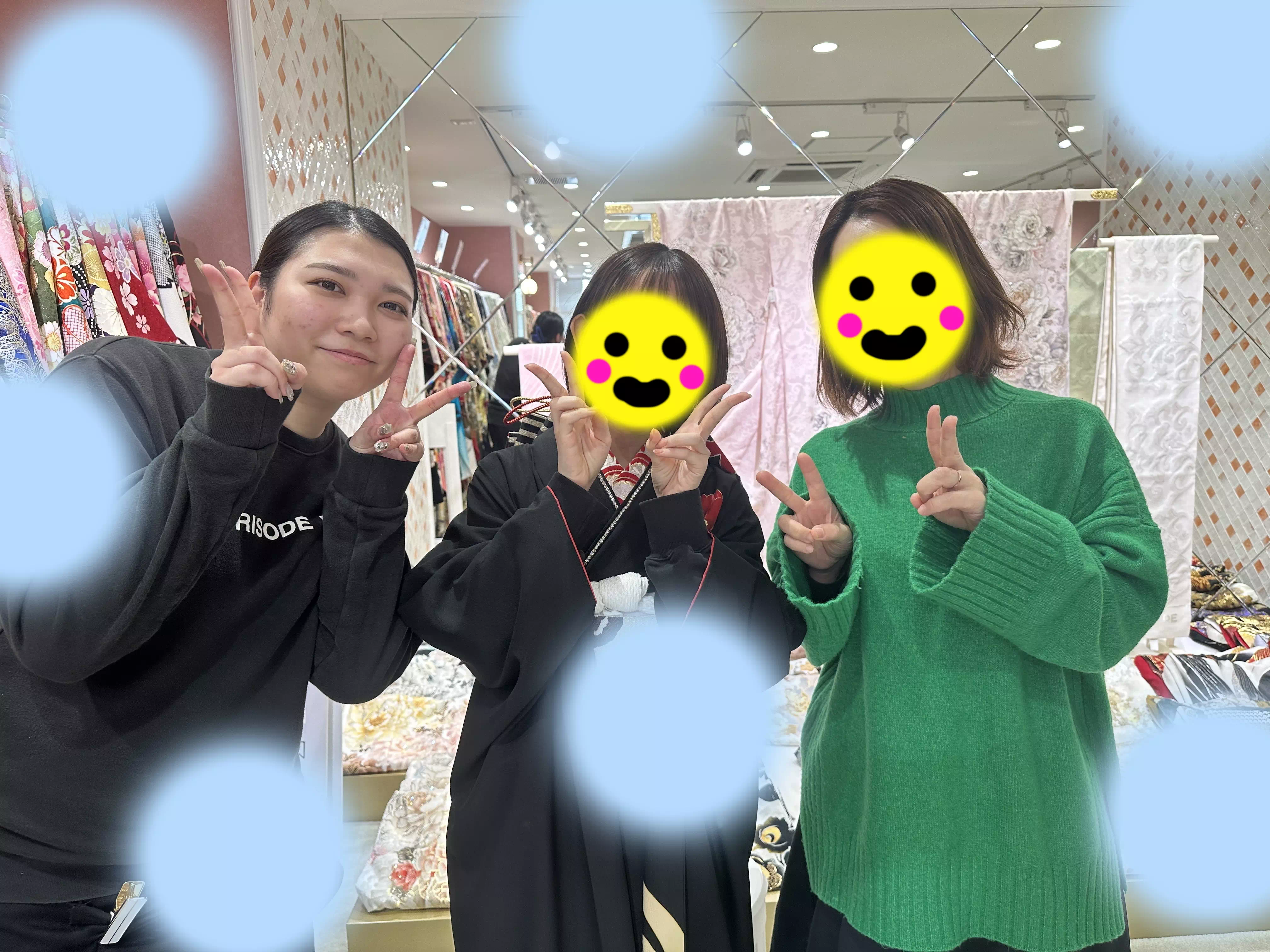 【TAKAZEN姫路店】♡24日　レトロのかっこかわいい黒の椿柄のお振袖の可愛い姫ちゃん♡