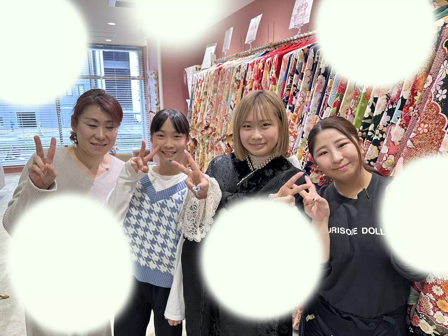 【TAKAZEN姫路店】♡21日　黒地にベロアのデザインがおしゃれなNewくすみレトロの新作振袖が可愛い加古川市の振袖レンタル姫ちゃん♡