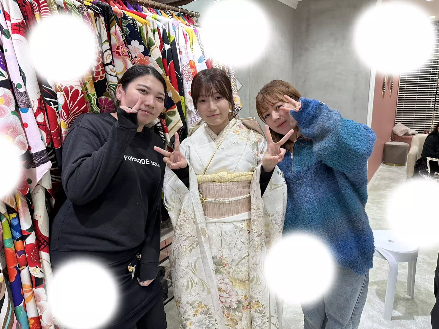 【TAKAZEN姫路店】♡20日　大人気！！最新作のくすみカラーの白地の可愛い振袖姫ちゃん♡