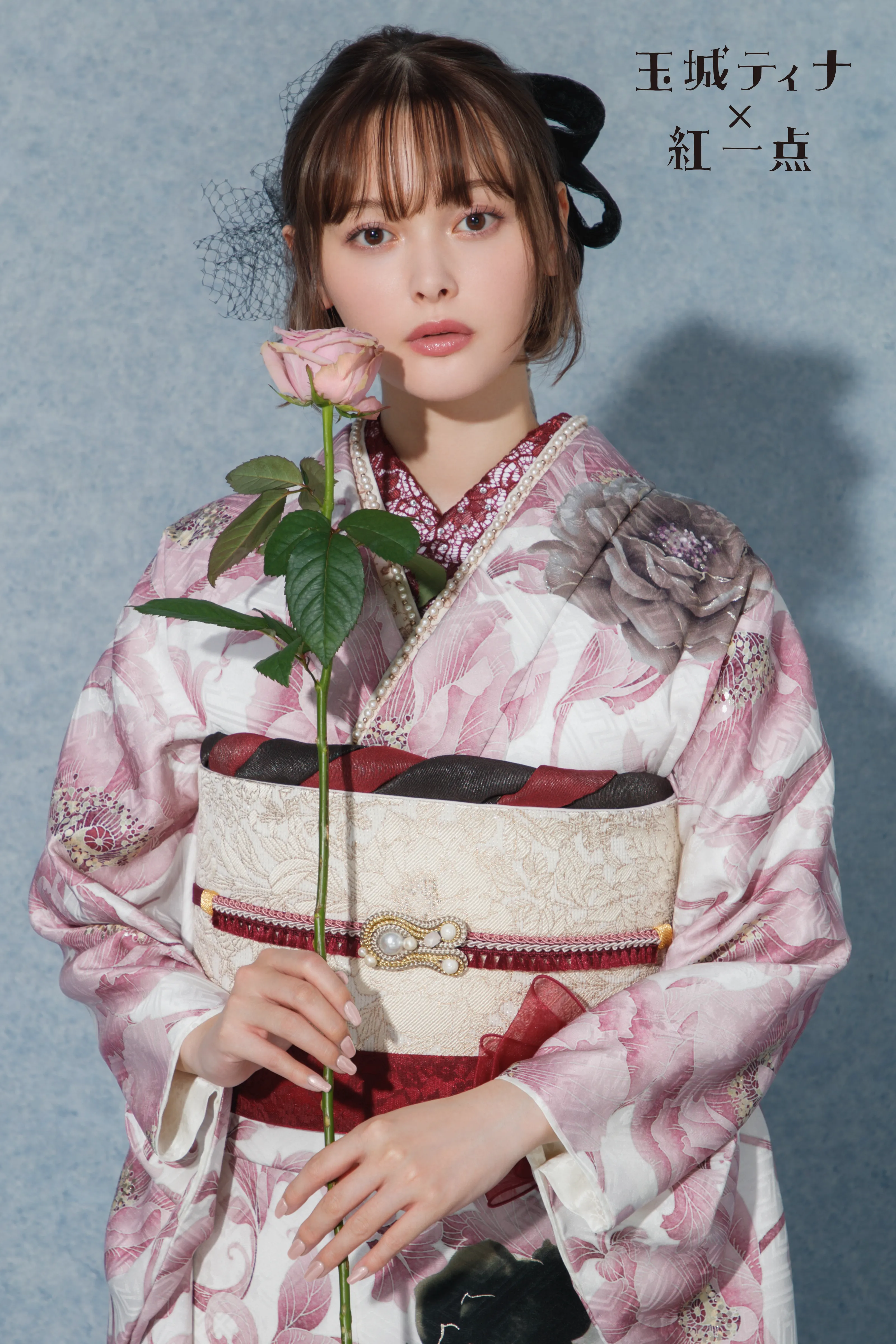 TAKAZENのレンタル振袖 玉城ティナ×紅一点ブランド振袖　ピンク/エンジ　薔薇柄/洋風　大人っぽい　エレガント　お洒落　珍しい【通販可】K971