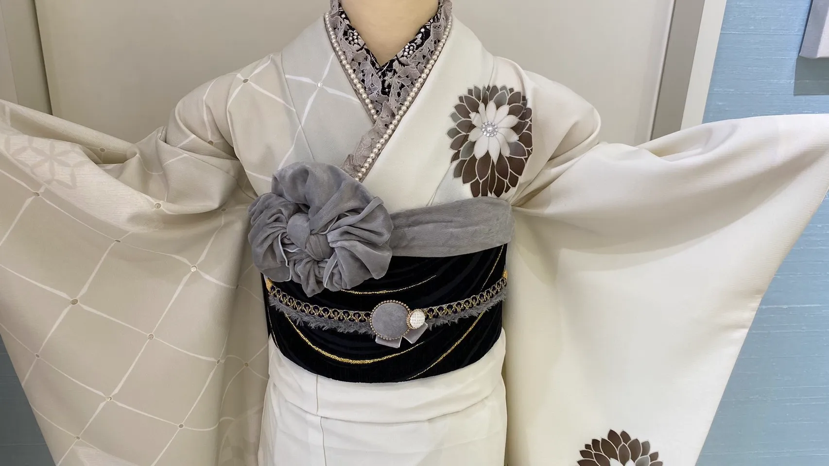 成人式　振袖レンタル　成人式振袖　ヴィンテージ　くすみカラー　可愛い　オシャレ　シンプル