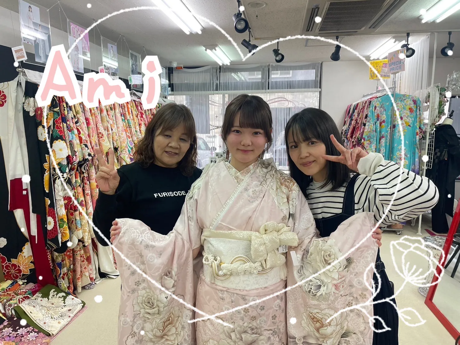 振袖 レンタル 奈良 最新作ヘップバーンコスメカラー ミスティピンク/淡い色 バラ柄/ブーケ柄 フェミニン かわいい リボン キラキラ