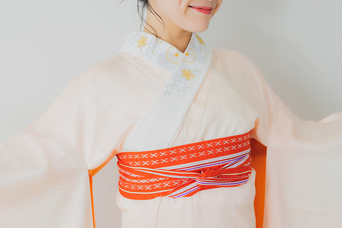 振袖ってどんなものを用意すればいい?必要なものリストをご紹介