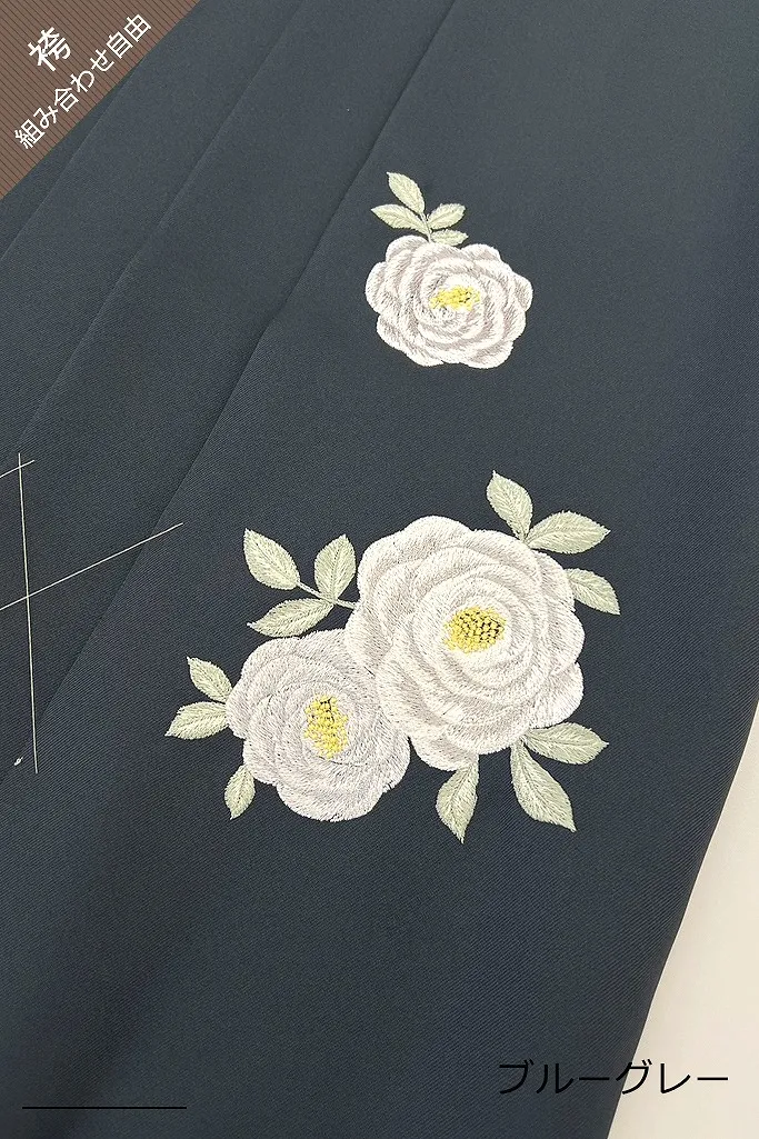 TAKAZENのレンタル袴 玉城ティナ×紅一点ブランド袴　レトロモダン　白地/黒/モノトーン　花柄　大人っぽい【通販可】R25059