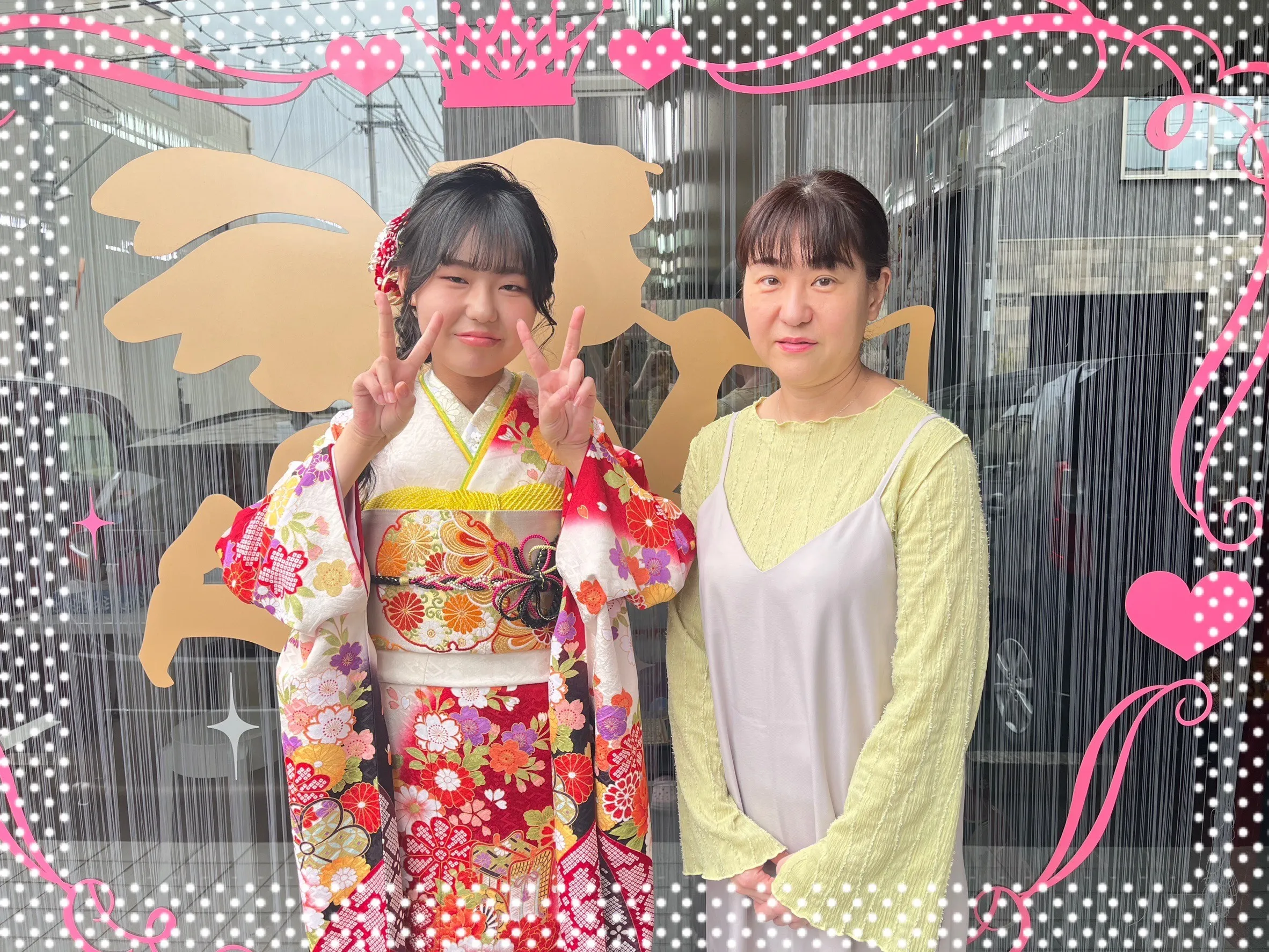 振袖 レンタル 奈良 振袖安い 正統派古典 赤/黒/白 御所車柄/牡丹柄 人気 上品 可愛い 伝統的古典 最高級金彩刺繍絞り友禅 IKKO