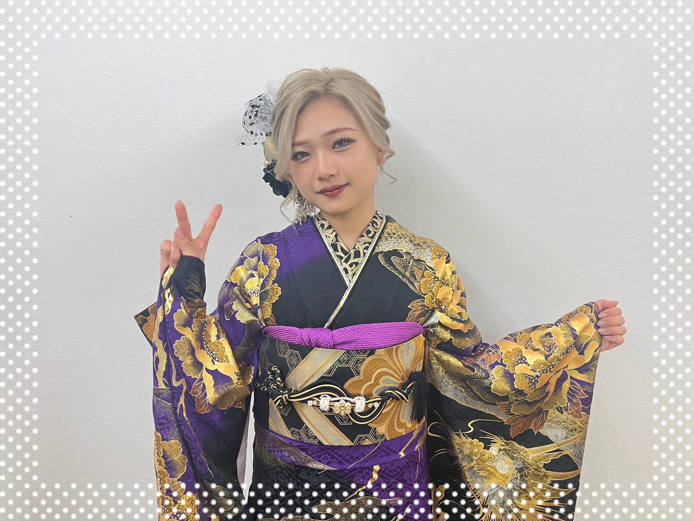 振袖 レンタル 奈良 振袖安い ジャパンモード 紫/黒/ゴールド(金色) 本家龍柄 渋い 派手 カッコイイ 花魁風振袖 絶対目立つ 大人気キャバ嬢かるあちゃんご着用