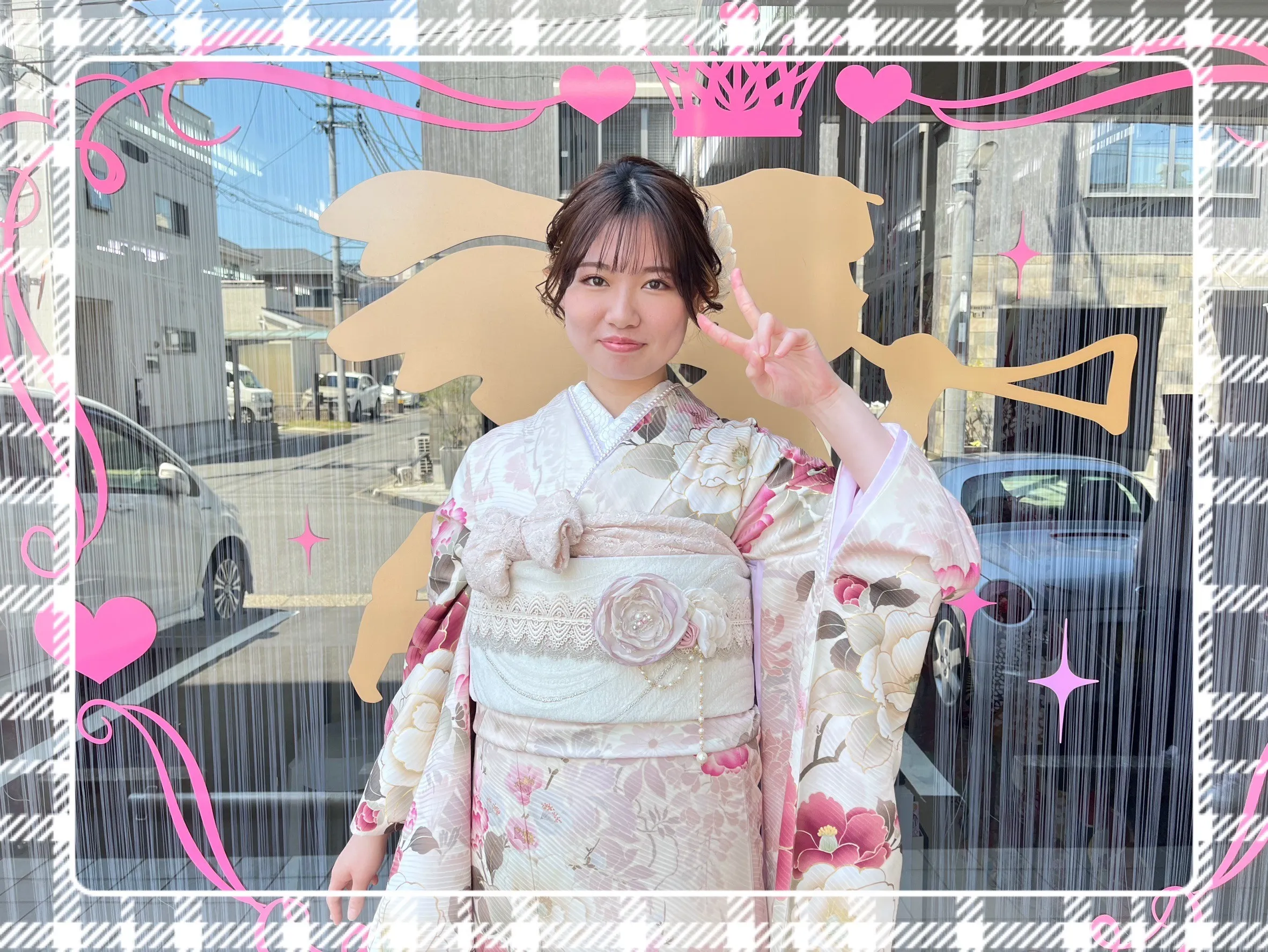 振袖 レンタル 奈良 振袖安い くすみカラーガーリー 白/ピンク/淡色 椿柄 かわいい リボン小物コーデ トレンド 香音ちゃん