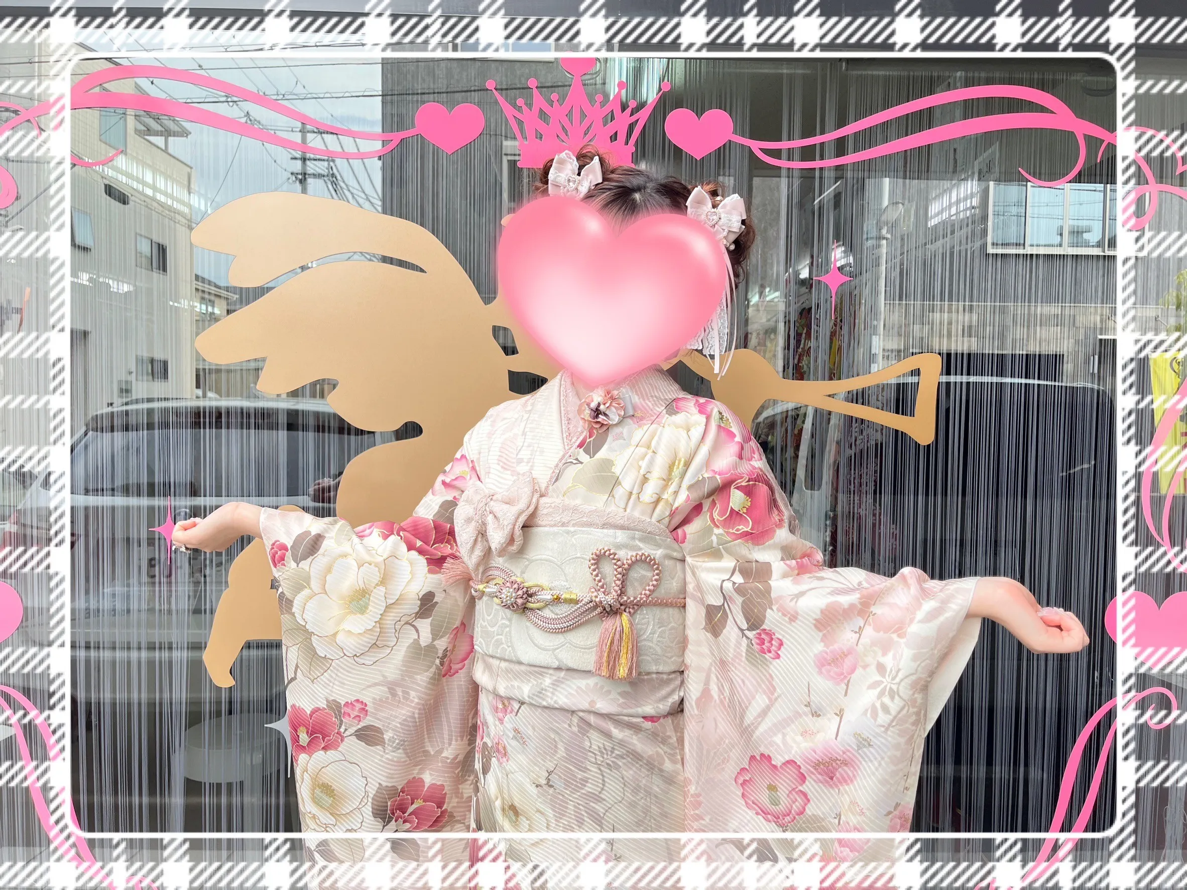 振袖 レンタル 奈良 振袖安い くすみカラーガーリー 白/ピンク/淡色 椿柄 かわいい リボン小物コーデ トレンド 香音ちゃん