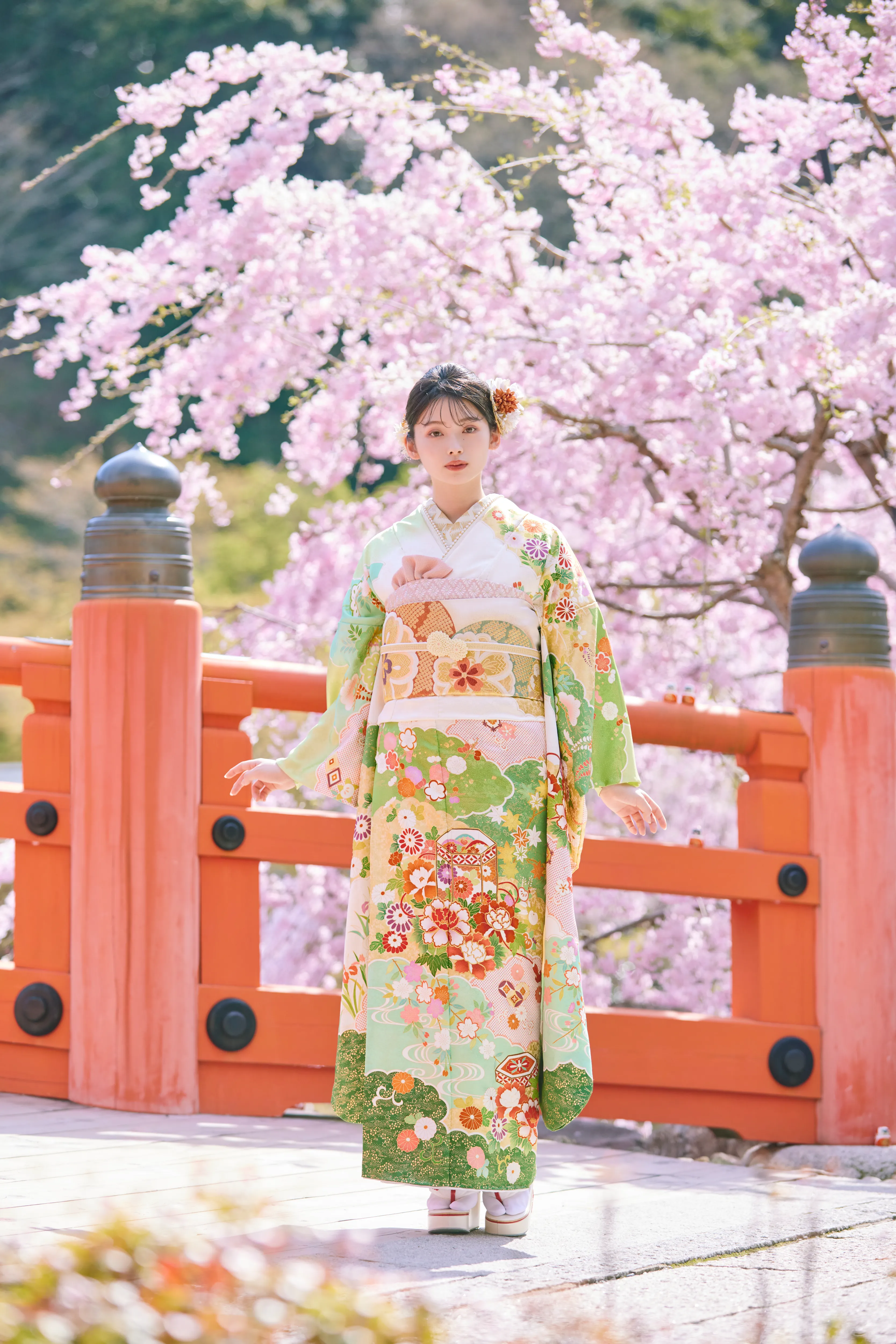 吉澤織物/最高級染繍桶絞り友禅　黄緑/緑　南琴奈