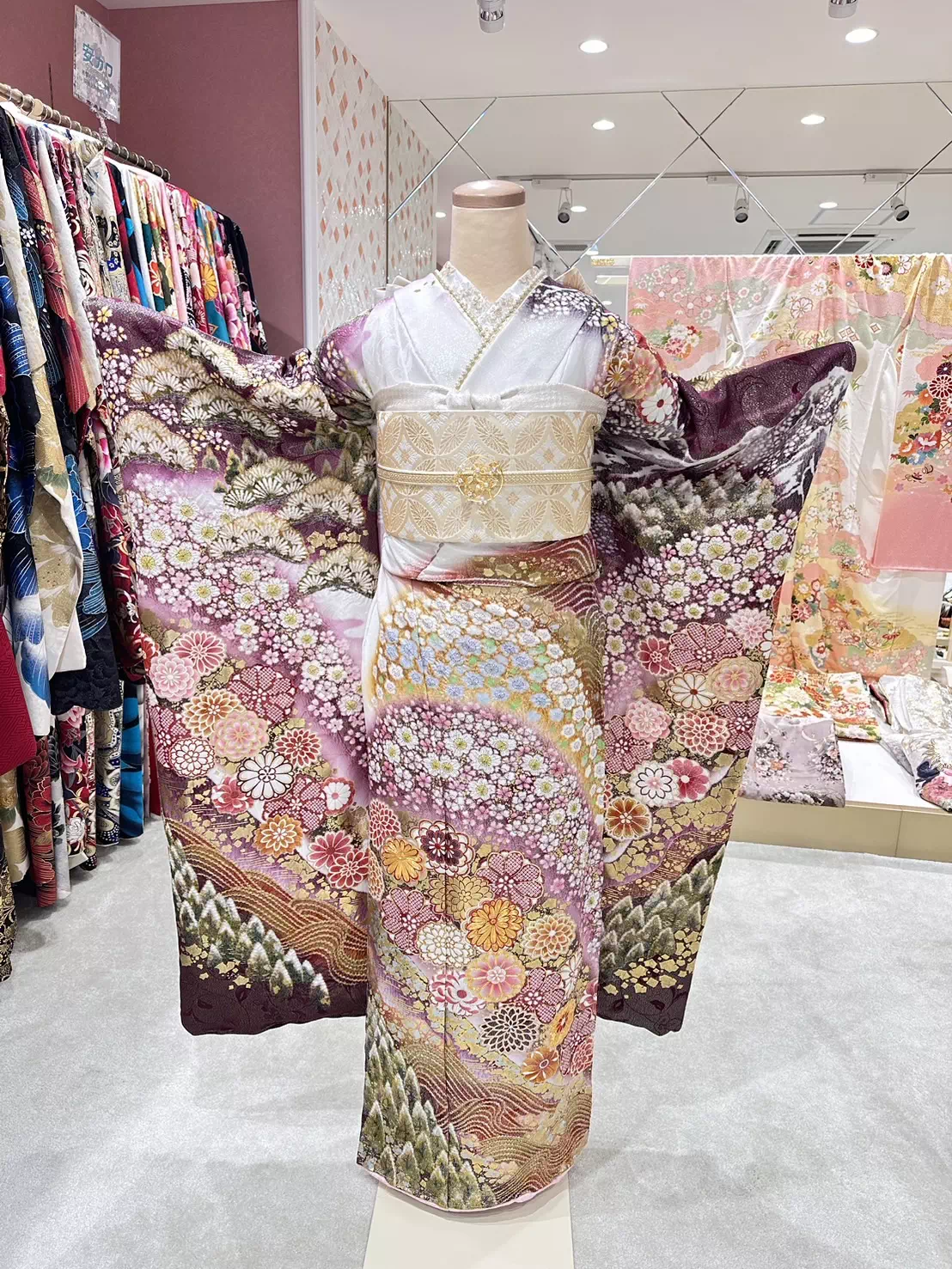 TAKAZEN姫路店　加古川市　高砂市　人気振袖　振袖レンタル　姫路市　成人式　卒業式　袴　振袖　イマドキ振袖　香音　