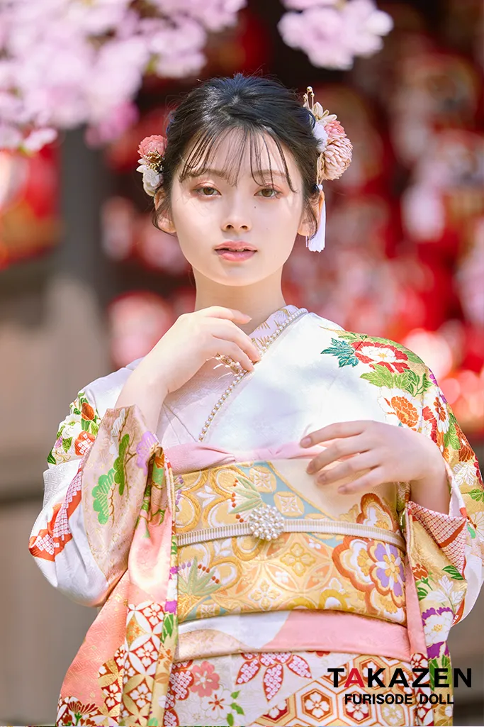 TAKAZENのレンタル振袖 プレミアム古典　吉澤織物/最高級染繍桶絞り友禅　ピンク　清楚　高級振袖　南琴奈【通販可】LB31