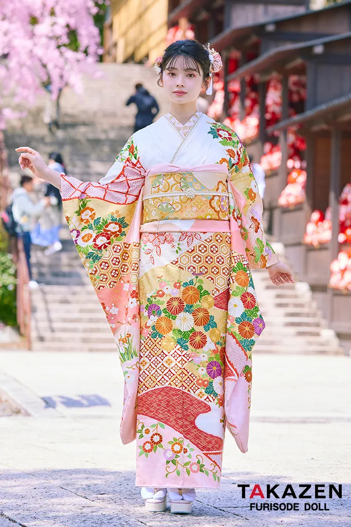 TAKAZENのレンタル振袖 プレミアム古典　吉澤織物/最高級染繍桶絞り友禅　ピンク　清楚　高級振袖　南琴奈【通販可】LB31
