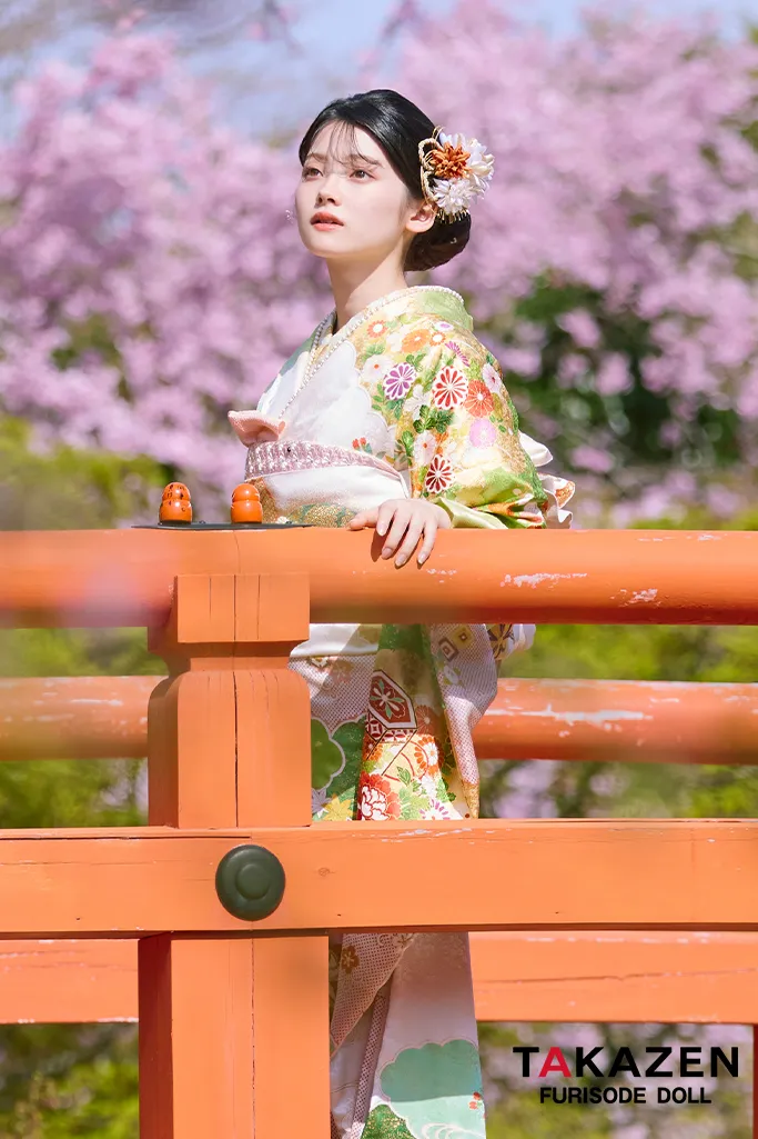 TAKAZENのレンタル振袖 最高級プレミアム古典柄振袖　吉澤織物/最高級染繍桶絞り友禅　黄緑/緑　貝桶柄　はんなり　かわいらしい　高級振袖　南琴奈【通販可】LB35