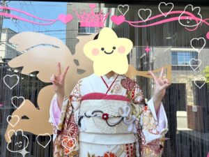 正統派古典 白/黒/赤 菊柄 かわいい 清楚 伝統的 金彩刺繍京友禅 おしとやか