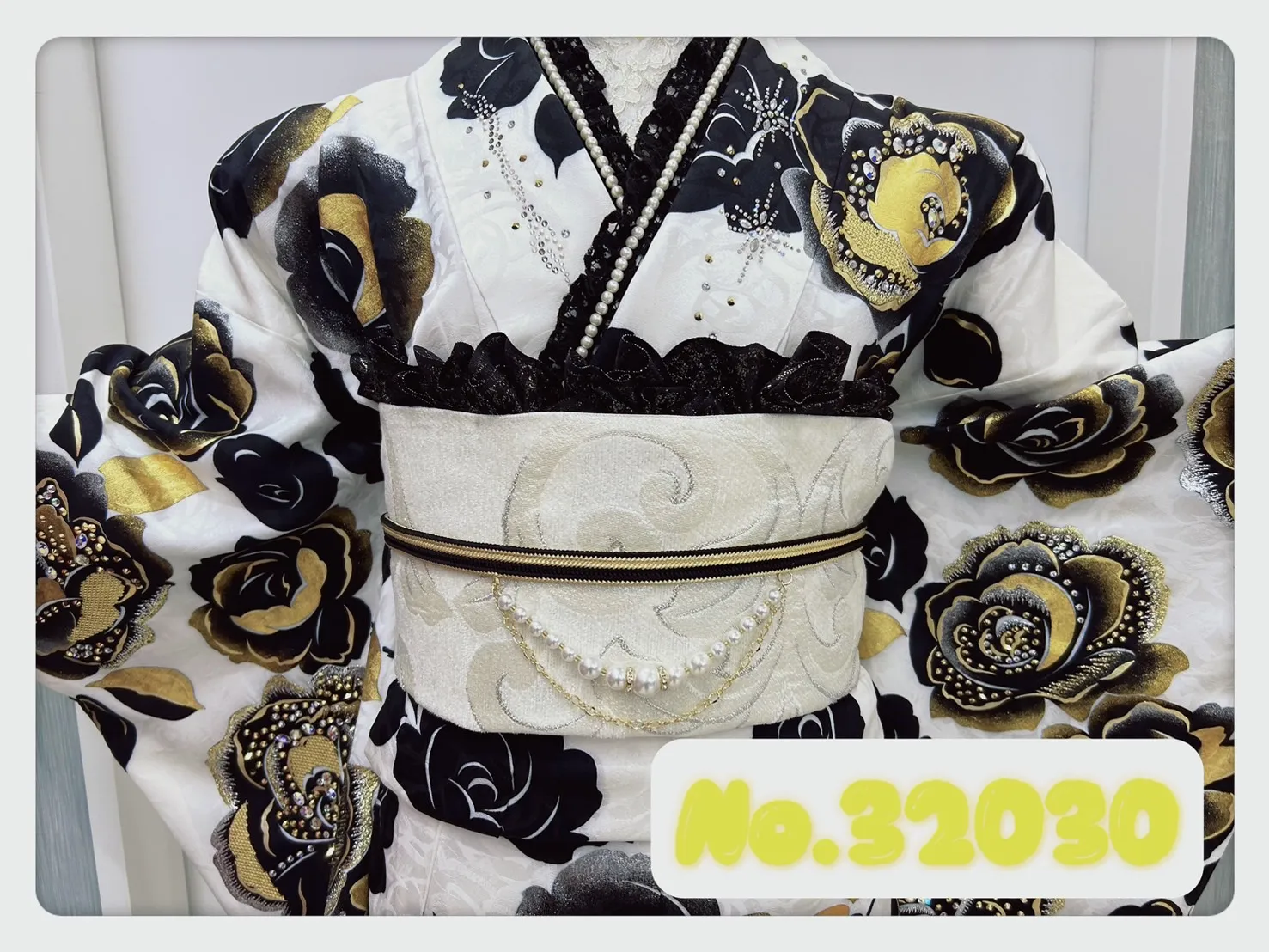 【TAKAZEN橿原店】31日♡TAKAZENオリジナルの可愛いヘップバーンのお振袖ご紹介♡