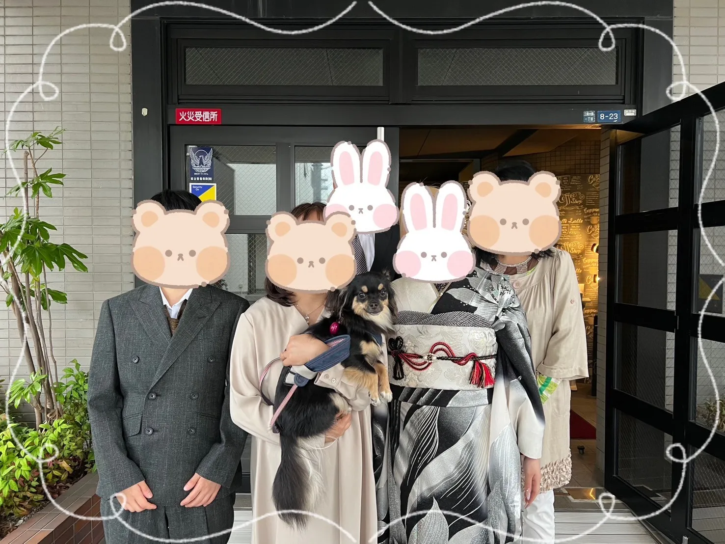 振袖 レンタル 奈良 モード 黒/シルバー 水連柄/大柄 派手 クール系振袖 キラキラスワロフスキー付き かっこいい クール ギャル 目立つ