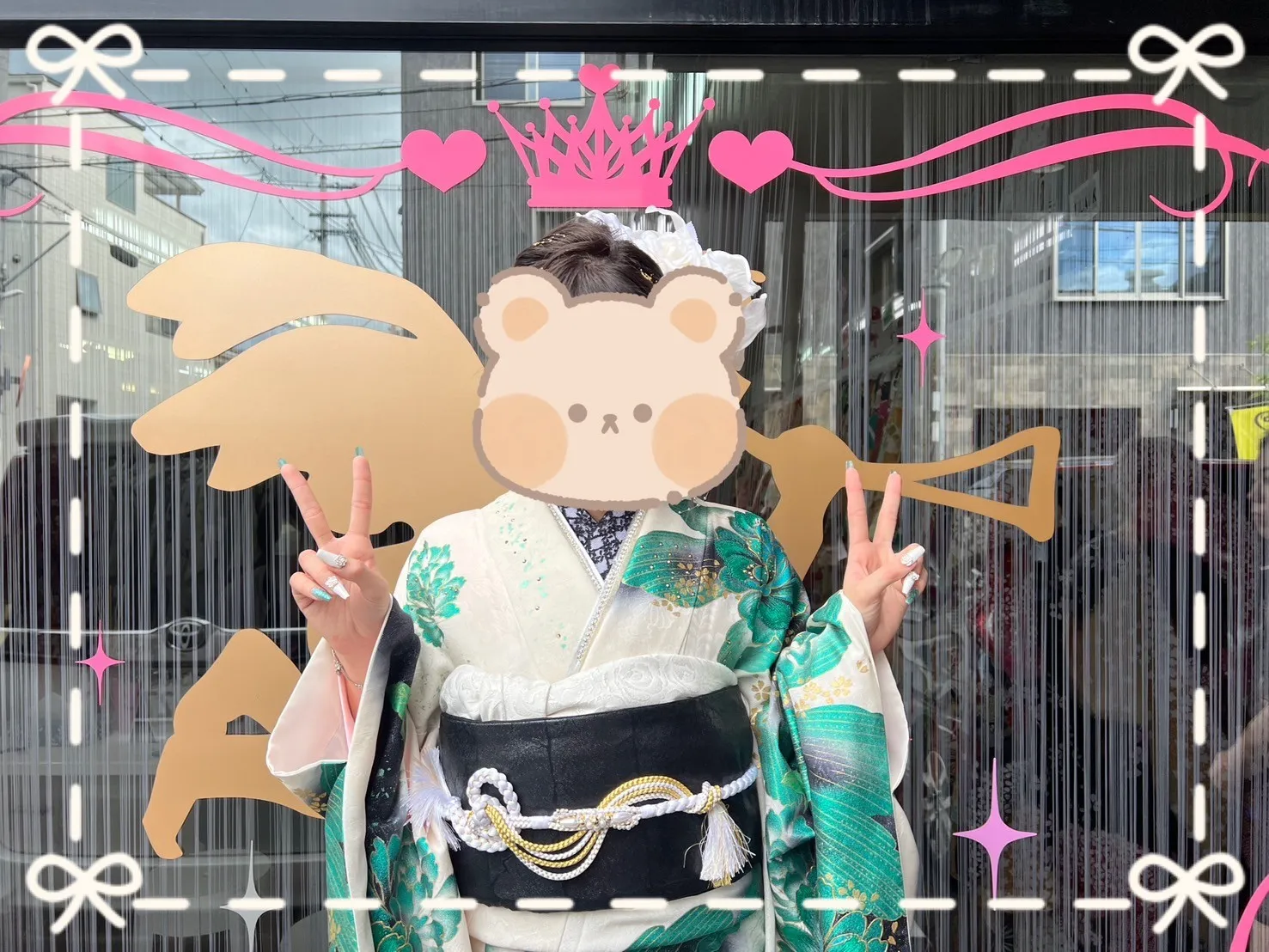 振袖 レンタル 奈良 前撮り クール系 黒/グリーン(緑色) ボタン柄 派手 キラキラ 目立つ
