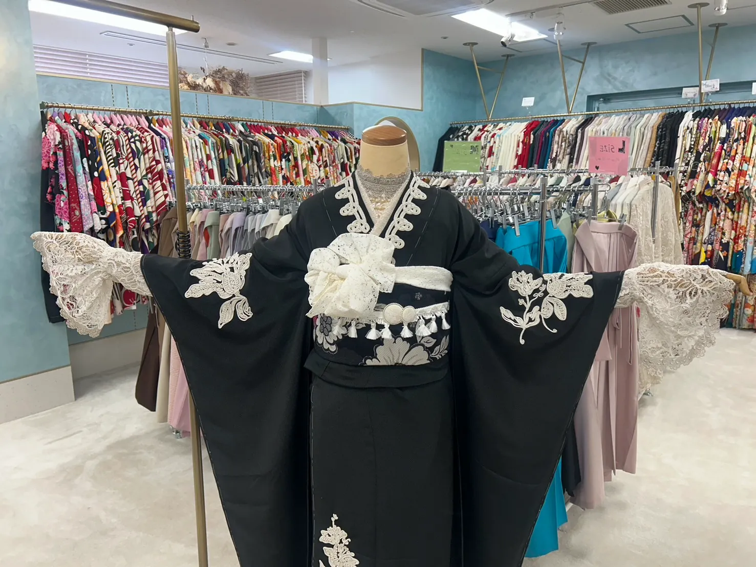 振袖レンタル　成人式　シンプル　上品　大人っぽい　黒振袖　かっこいい振袖　なんば　心斎橋　天王寺