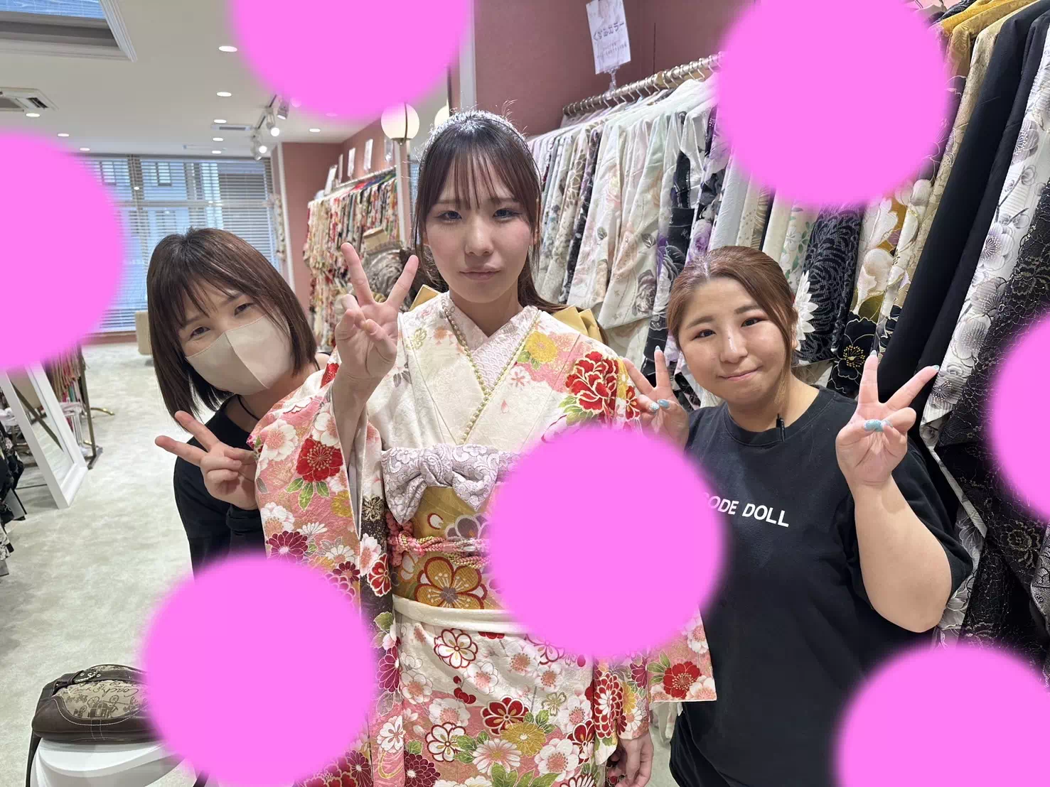 【TAKAZEN姫路店】♡20日 成人式らしいはんなり可愛らしい雰囲気の白×淡いピンクの正統派古典の振袖のお嬢様♡
