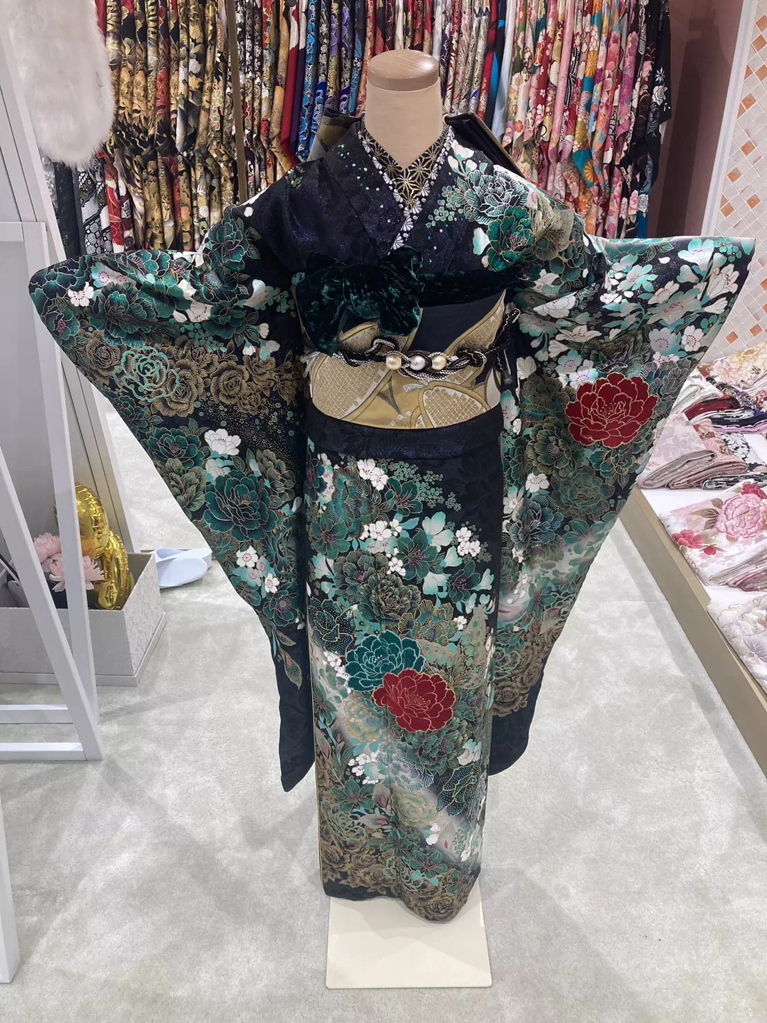 TAKAZEN姫路店　姫路市　成人式　卒業式　袴　振袖　イマドキ振袖　香音　ギラギラ　モード　