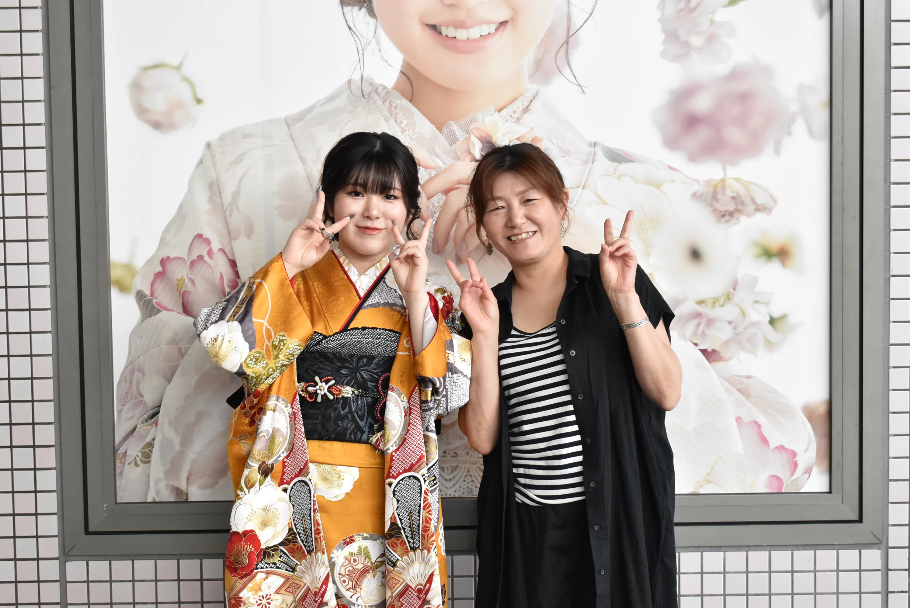 振袖　前撮り撮影会　TAKAZEN堺店　からし色　古典柄