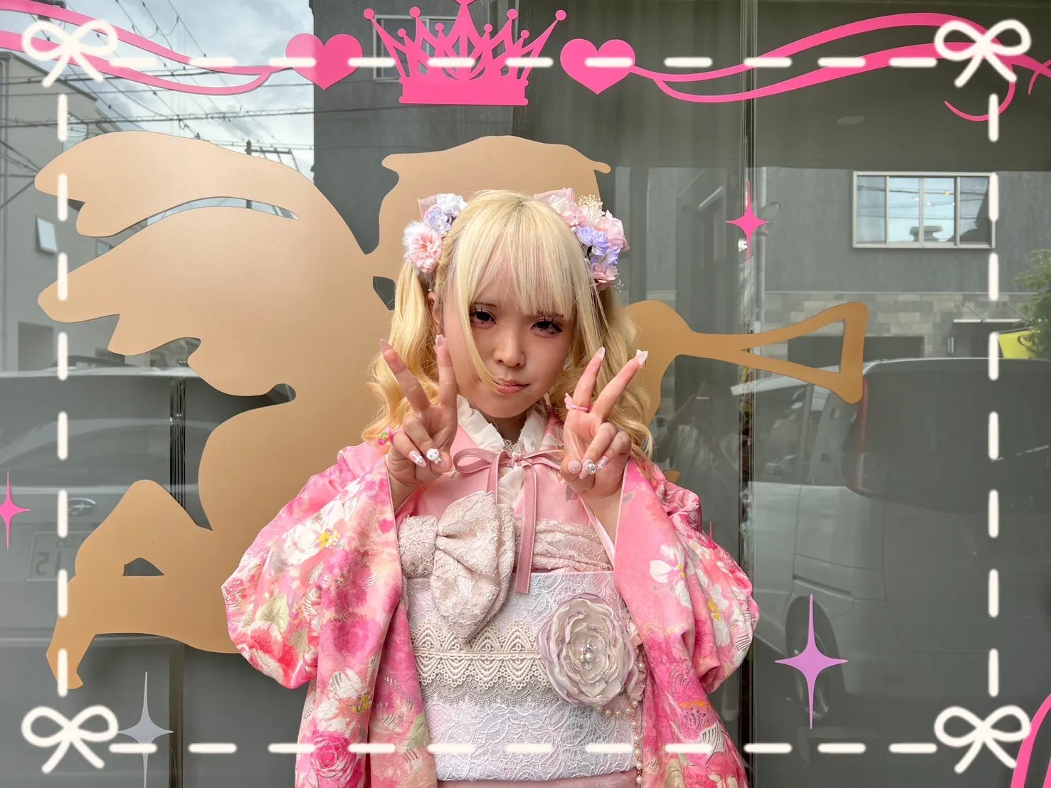 成人式 振袖 前撮り撮影会 キュートガーリー ピンク/淡い色 薔薇柄 リズリサ振袖 ゆめかわいい おしゃれ レース手袋 フリルコーディネート