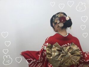 成人式 振袖 前撮り撮影会 持ち込み 古典 可愛い 赤 金 シンプル