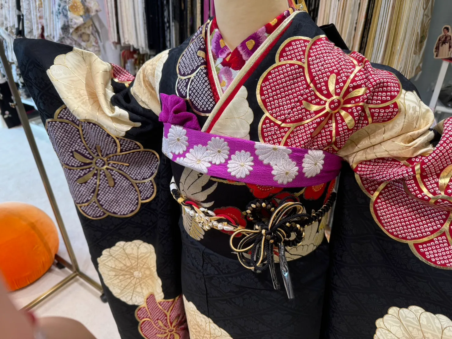 TAKAZEN　タカゼン　古典振袖　古典柄　大柄振袖　黒　かっこいい