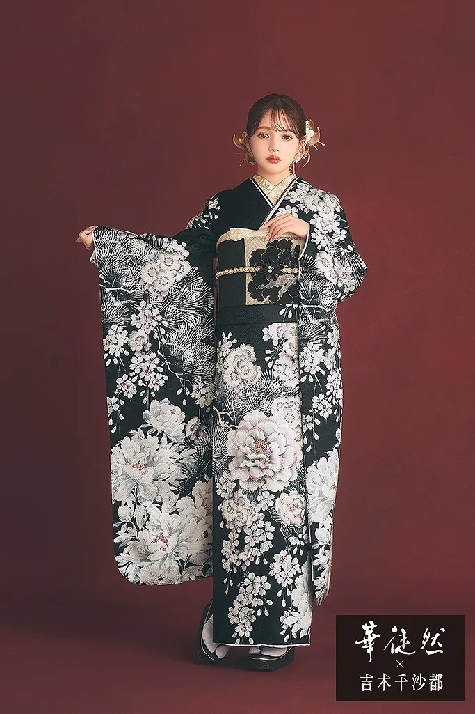 TAKAZENのレンタル振袖 華徒然×吉木千沙都　黒/白　牡丹柄/桜柄　かっこいい　大人っぽい　柄多め【通販可】K1106